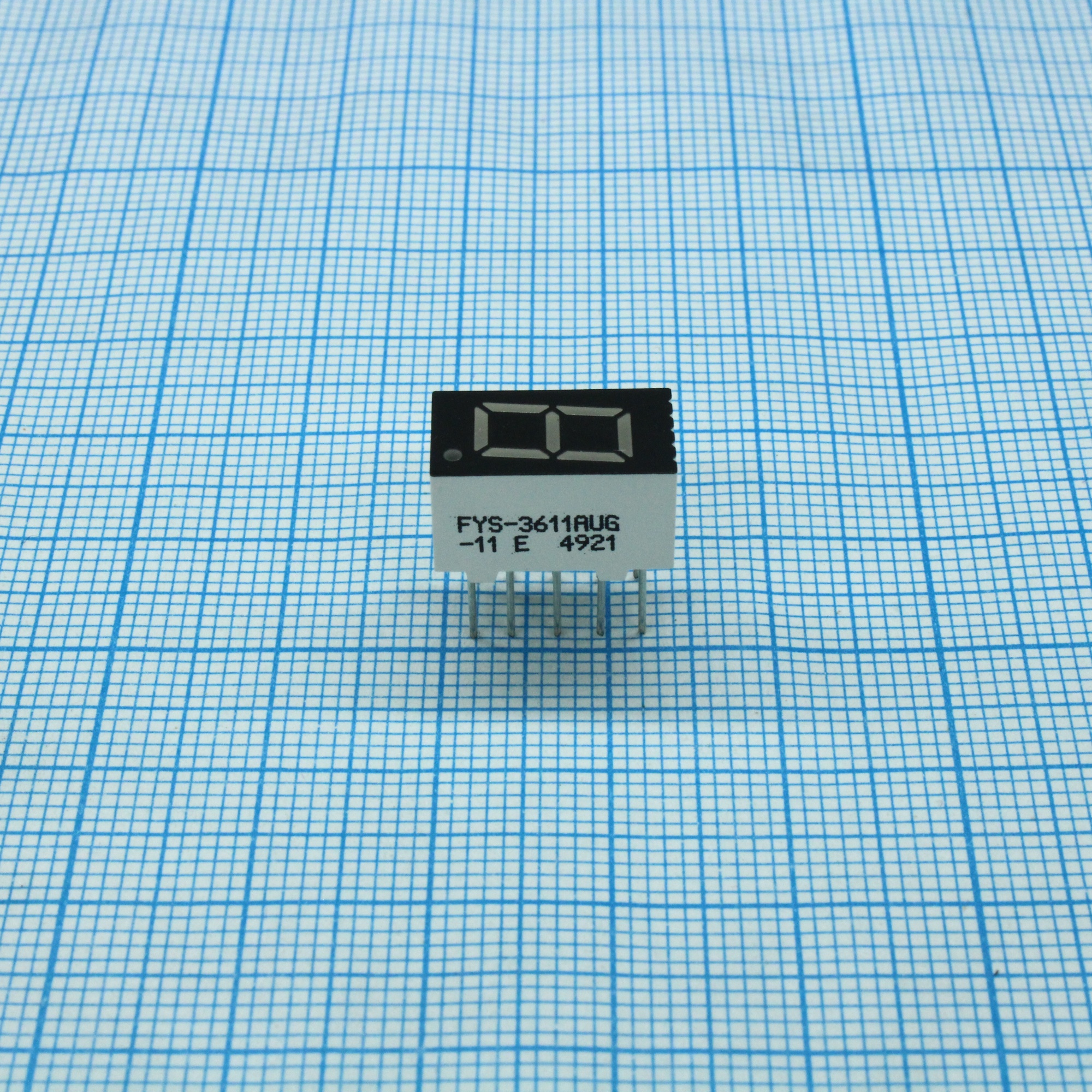 FYS-3611AUG-11 - 1 разрядный индикатор 9,1мм/зеленый/570нм/30-80мкд/ОК