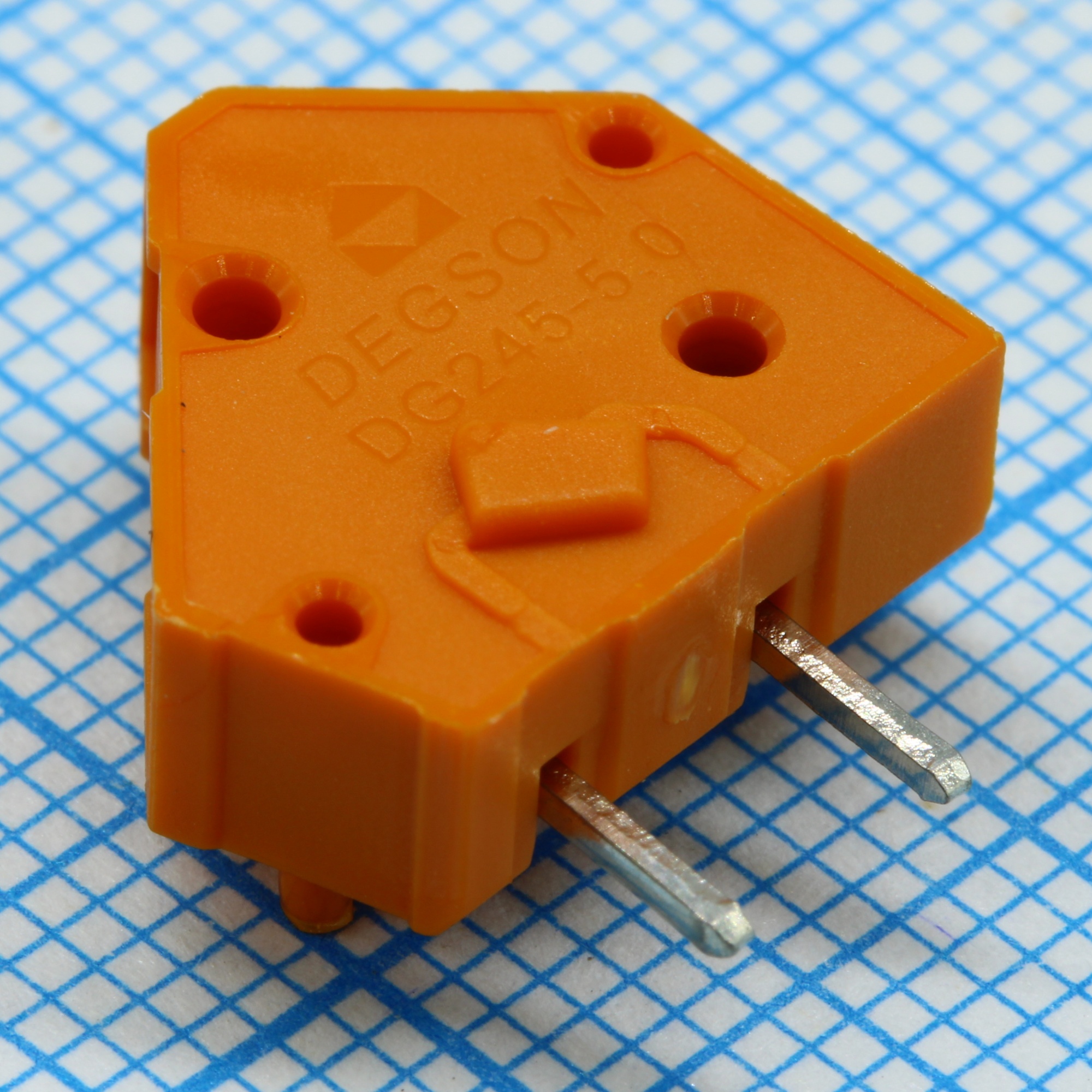 DG245-5.0-01P-15-08A(H) - Нажимной безвинтовой клеммный блок 1 контакт без концевой крышки. Зажим типа зажимная клеть. Серия DG245-5.0 цвет оранжевый