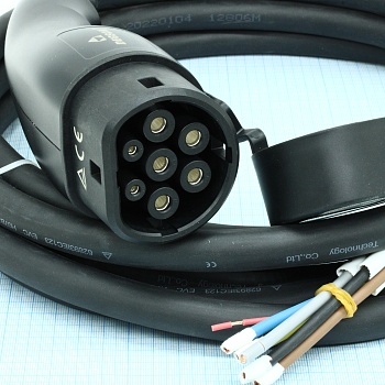 MEAC-T-032A-V1-03-5.0M-30A(H) - Зарядный кабель для электромобиля Type2 питание 3 фазы, ток 32А, шнур 5м