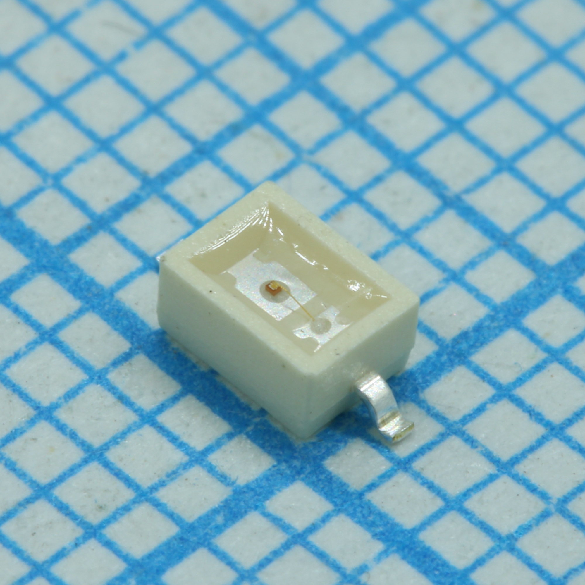 KA-3022SGS-4.5SF - Светодиод smd 3х2мм/зеленый/568нм/8-18мкд/прозрачный/120°