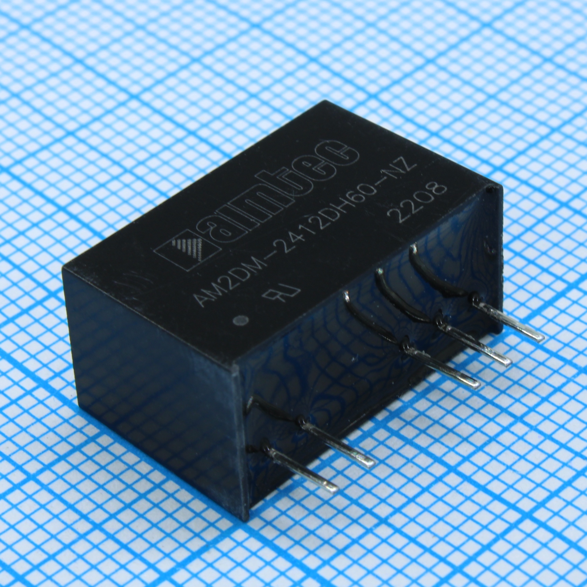 AM2DM-2412DH60-NZ - DC/DC, 2Вт, вход 21.6…26.4В, выход ±12В/±0.083А, изоляция 6000В DC, КПД 82%, максимальная емкостная нагрузка не более ±220мкФ, SIP7, 19.5x9.8x12.5мм, -40…85°C, пластик