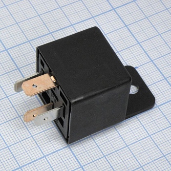 TR93F-12VDC-SC-A - автомобильное с консолью 12VDC, 40А, 1зам