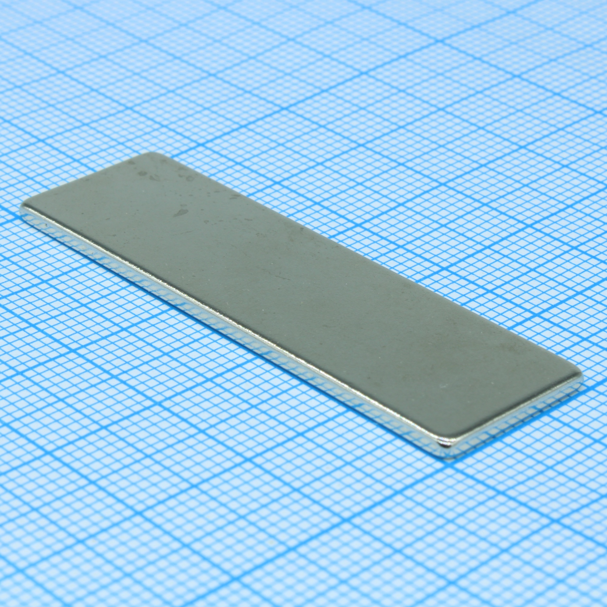 P 50X15X2 N35 - Магнит неодимовый класс N35 50х15х2 прямоугольник