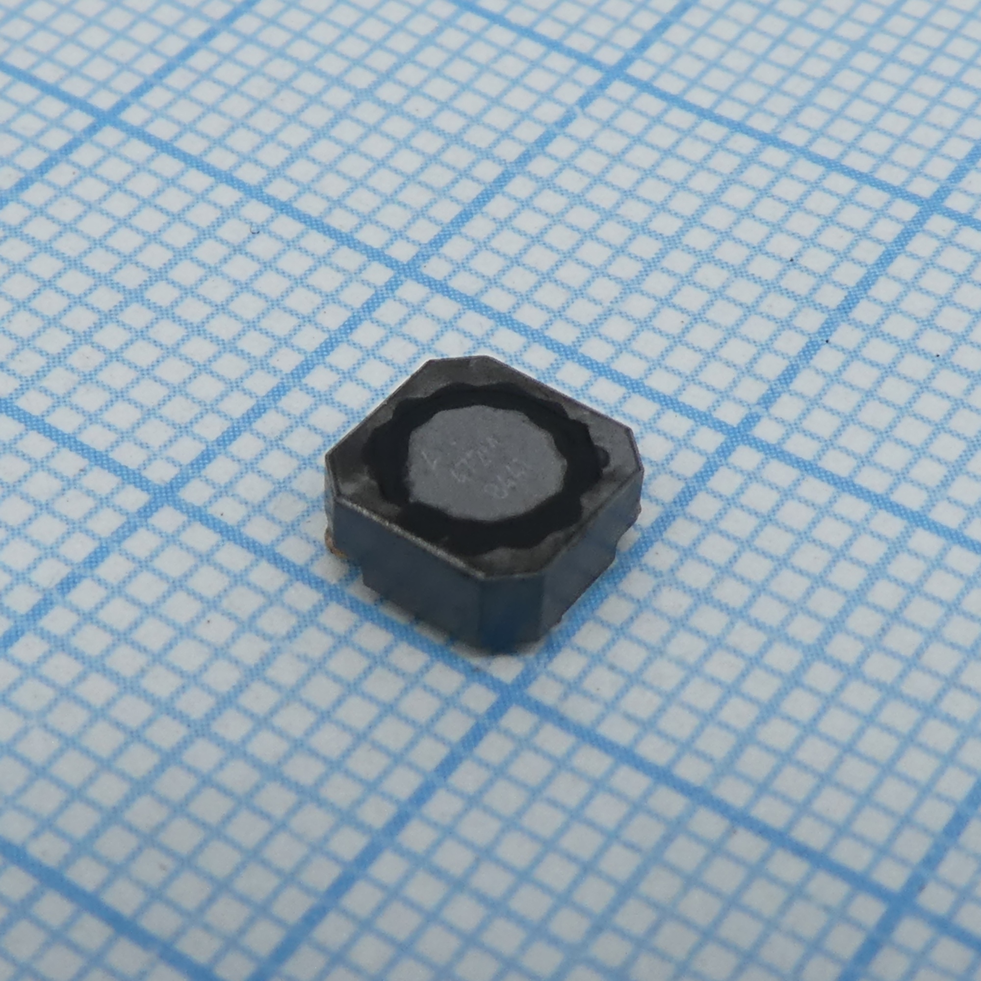 B82462G4472M - 4.7мкГн ±20% 1.8A 6.3 x 6.3x3.0мм SMD индуктивность / для силовых линий / лента в катушке