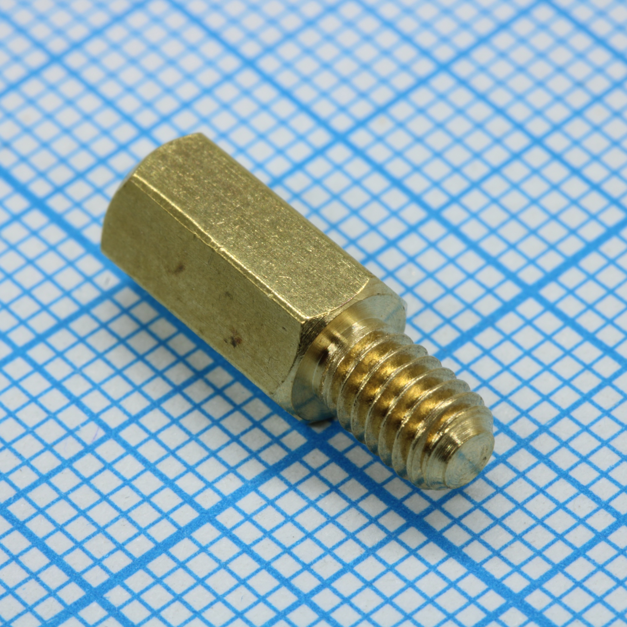 H-L1000-1600-5-04-1N1W-9 - Стойка латунная для печатной платы, шестигранная, М4, 10мм, отверстие-винт