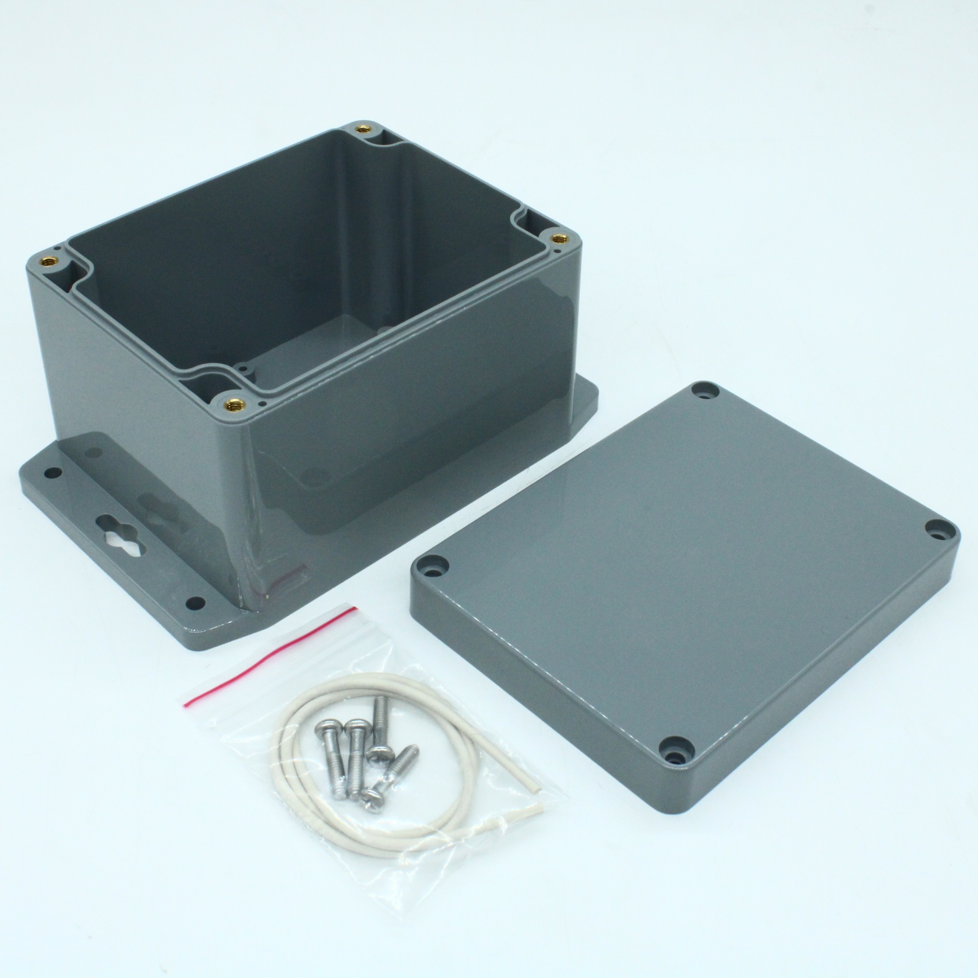 G331MF - Герметичный корпус из прочного ABS пластика с фланцем, IP65, темно-серый