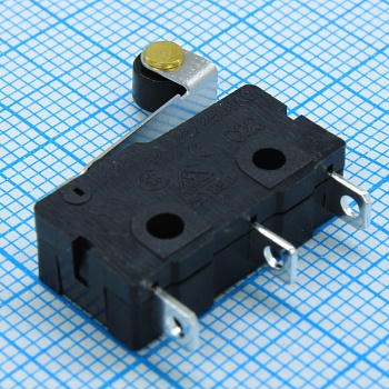 SM5-05N-45G-G - Микропереключатель с роликом 5 А, 250 В