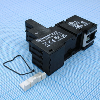 94.04.0SMA - 94.04.9SMA, Розетка для реле 55.34, 55.32, 85.02, 85.04 и модулей 99.02, 86.30 с раздельными контактами