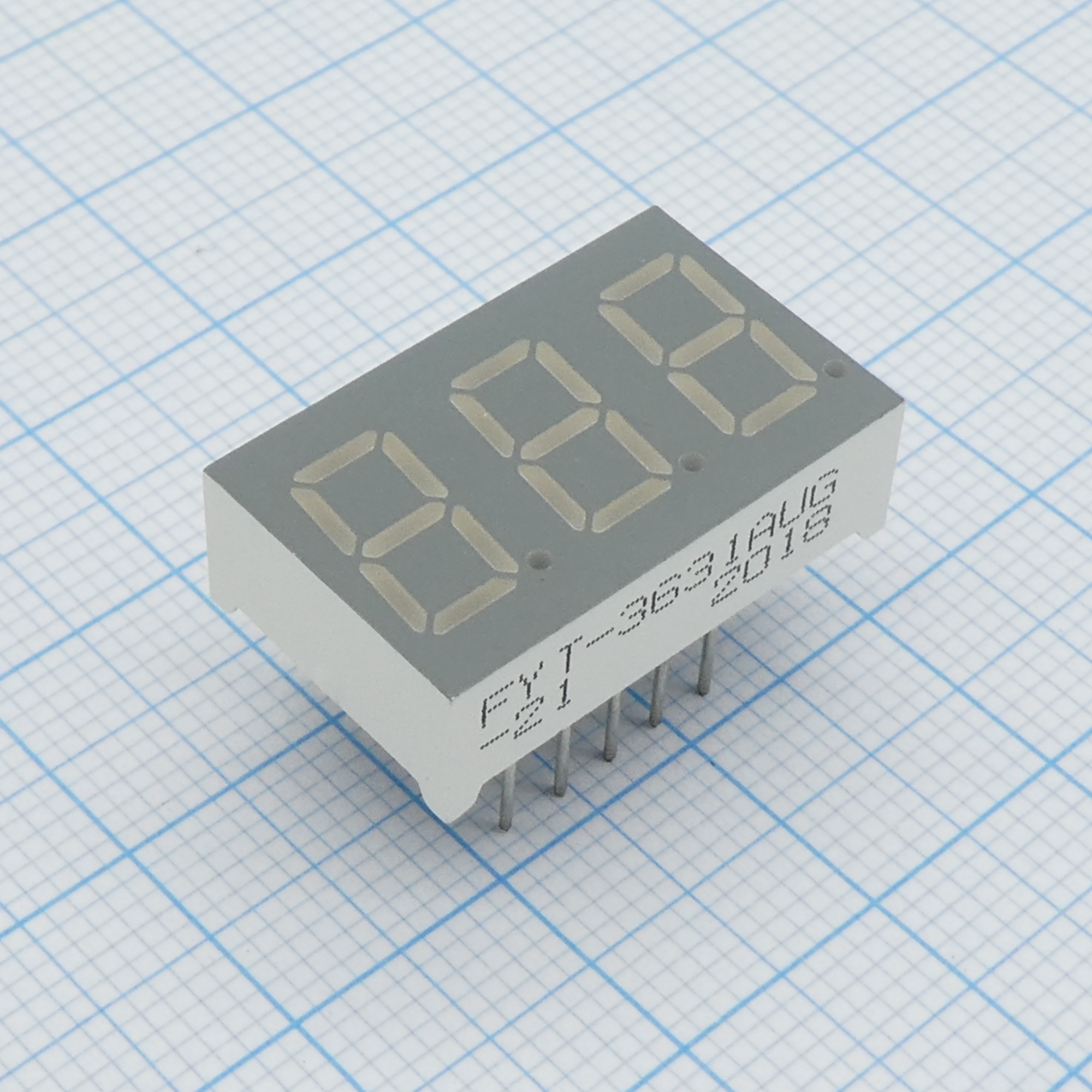 FYT-3631AUG-21 - 3-х разрядный индикатор 9,2мм/зеленый/570нм/60-80мкд/ОК