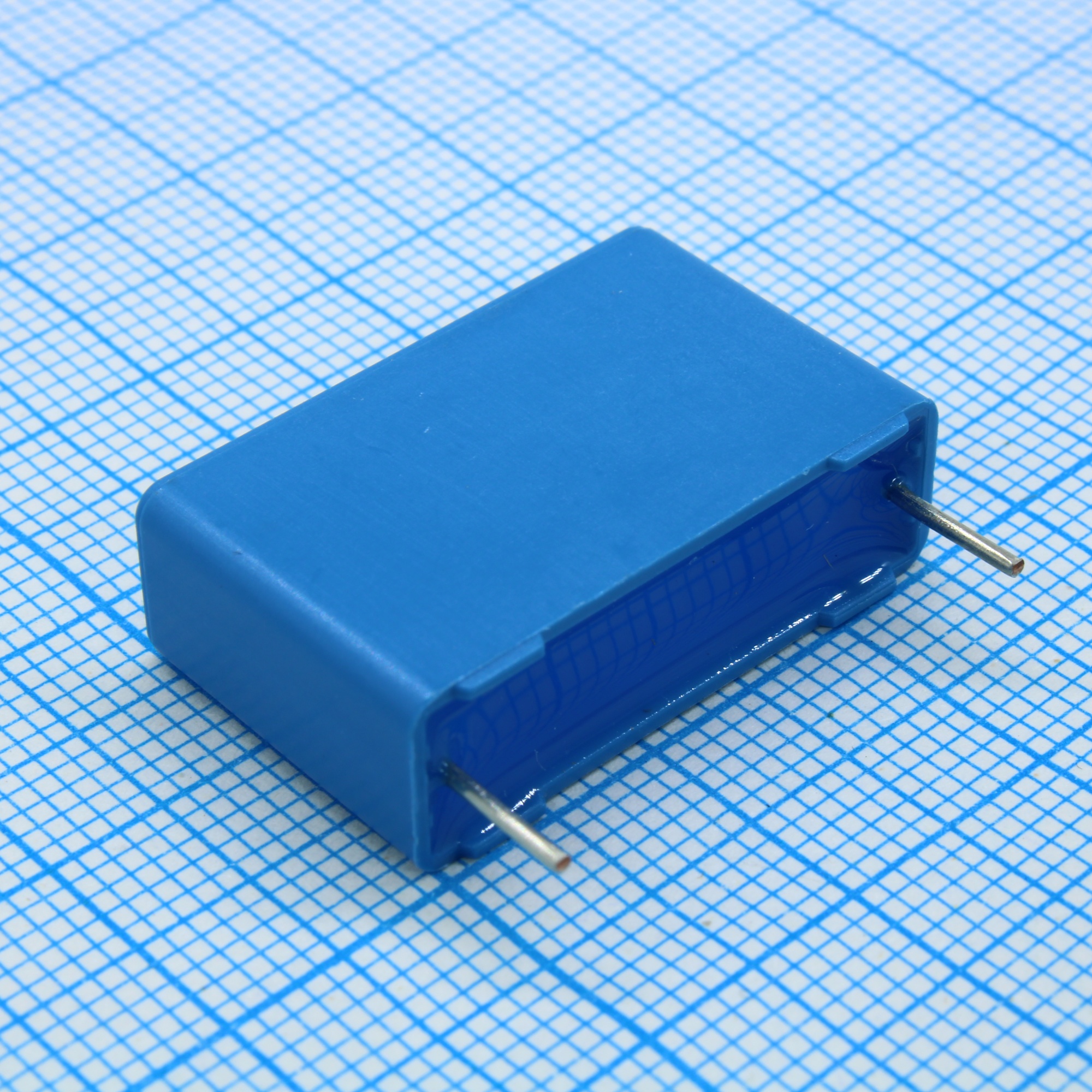 B32643B1563K - Конденсатор металлопленочный полипропиленовый 0.056мкФ ±5% 1600В (26.5х8.5х16.5)мм радиальный 110°C россыпь