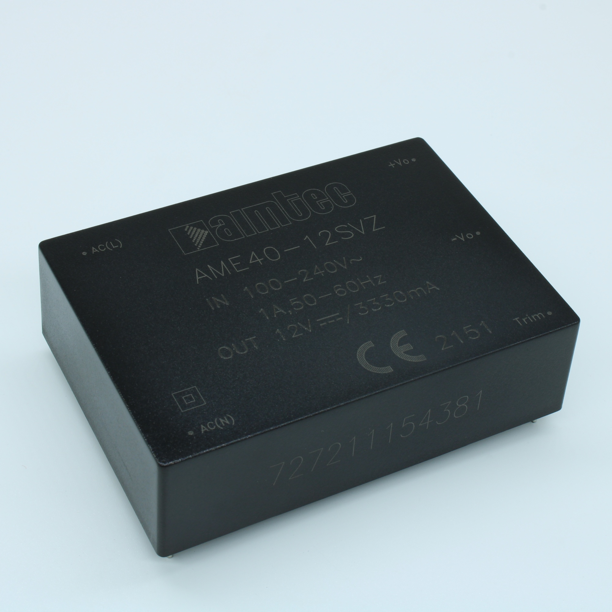 AME40-12SVZ - AC/DC преобразователь 40 Вт  вход 85...264В  47-63 Гц  выход 12В  3.33А   -40....+70°C, дерейтинг при 55°C 4000VAC MTBF 300000 часов  КПД 84 %  ёмк. нагрузка макс.9000 мкФ  корпус Encapsulated, пластик  установка на печатную плату