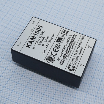 KAM1005 - AC-DC, 10Вт, выход 5В/1.5A, рег. вых=±10%Uном, вход 85…265V AC, 47…63Гц / 120...370V DC,  изоляция 3000V AC, в кожухе 76х51х23мм, -20…+50°С