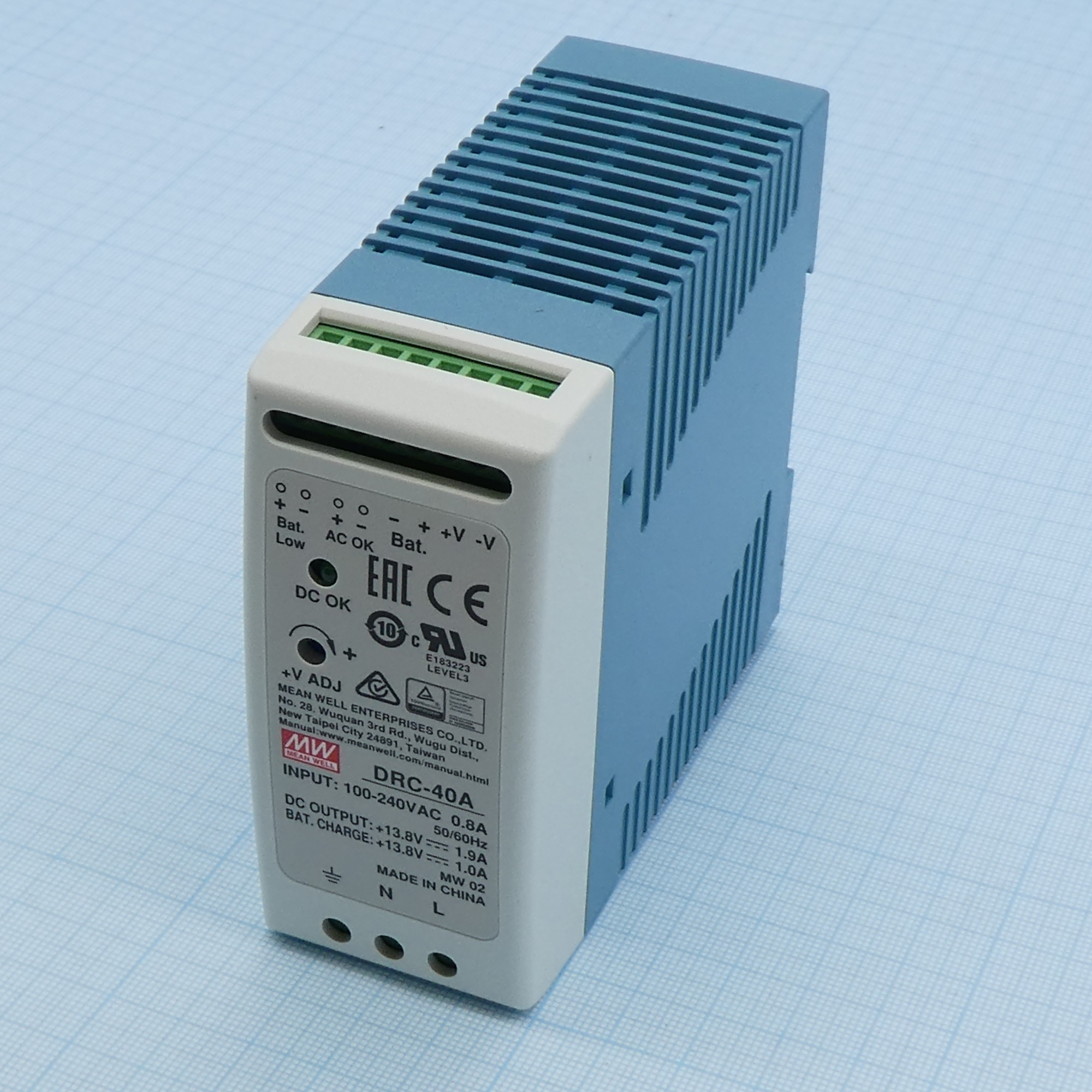 DRC-40A - AC-DC с функцией UPS, 40Вт, вход 90...264В АС/127...370В DC, выход1: 13.8В/0…2.9 (1.9 ном.) А, выход зарядного устройства 13.8В/1А, изоляция 3000В АС, в корпусе 40х90х100мм, -30...+70°С