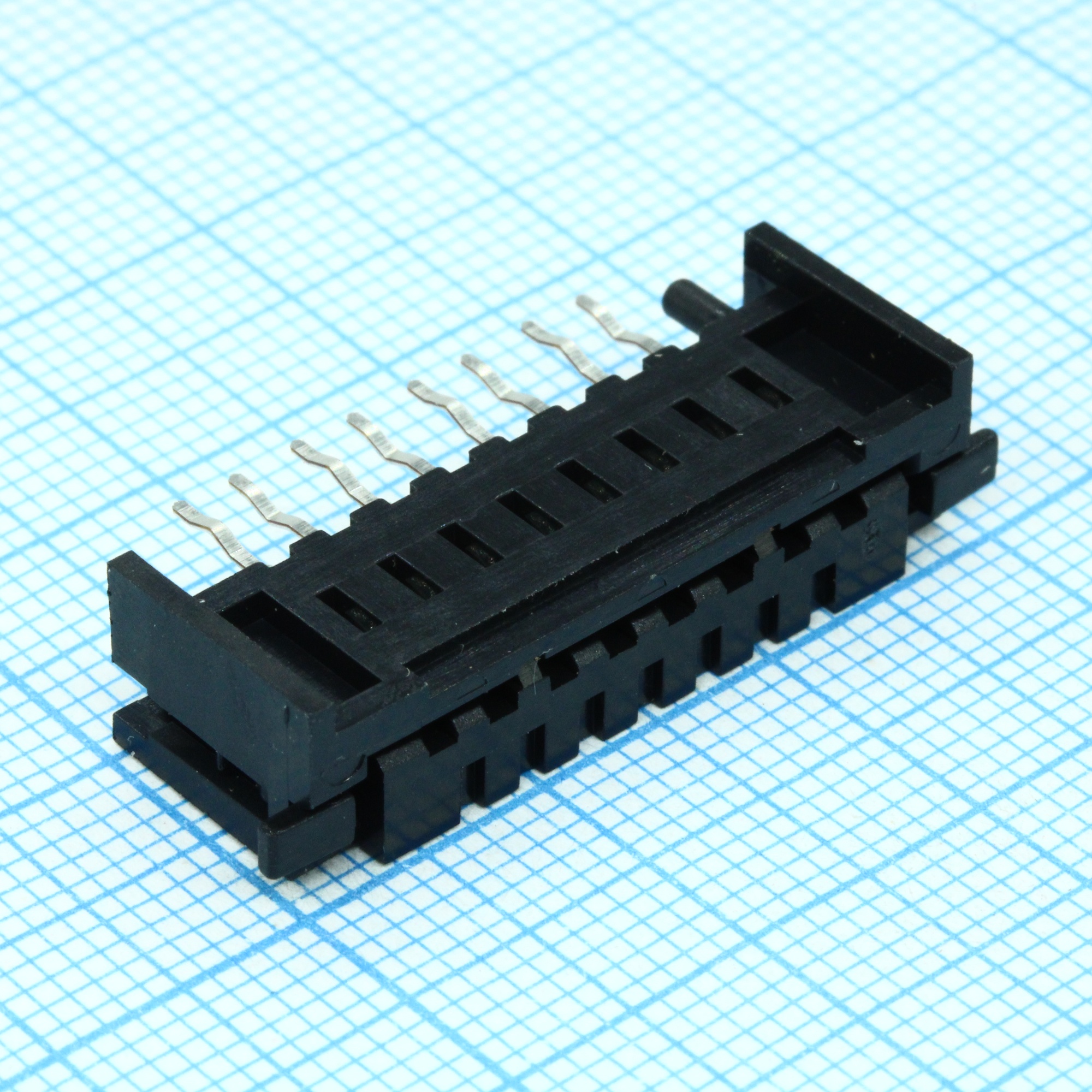 08FDZ-BT(S)(LF)(SN) - Соединитель для плоского кабеля SKT 8 контакт(-ов) 2.54мм луженый прямой монтаж в отверстие коробка