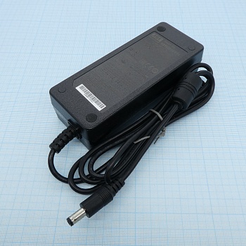 GST60A18-P1J - AC-DC, 60Вт, вход 90...264B AC, 47...63 Гц, 127...370B DC, выход 18B/3.33A, изоляция 3000В AC, 125x50x31.5мм, -30...+70°С, сетевой разъём IEC320-C14, выходной разъем 11, диам. 5.5х2.1мм