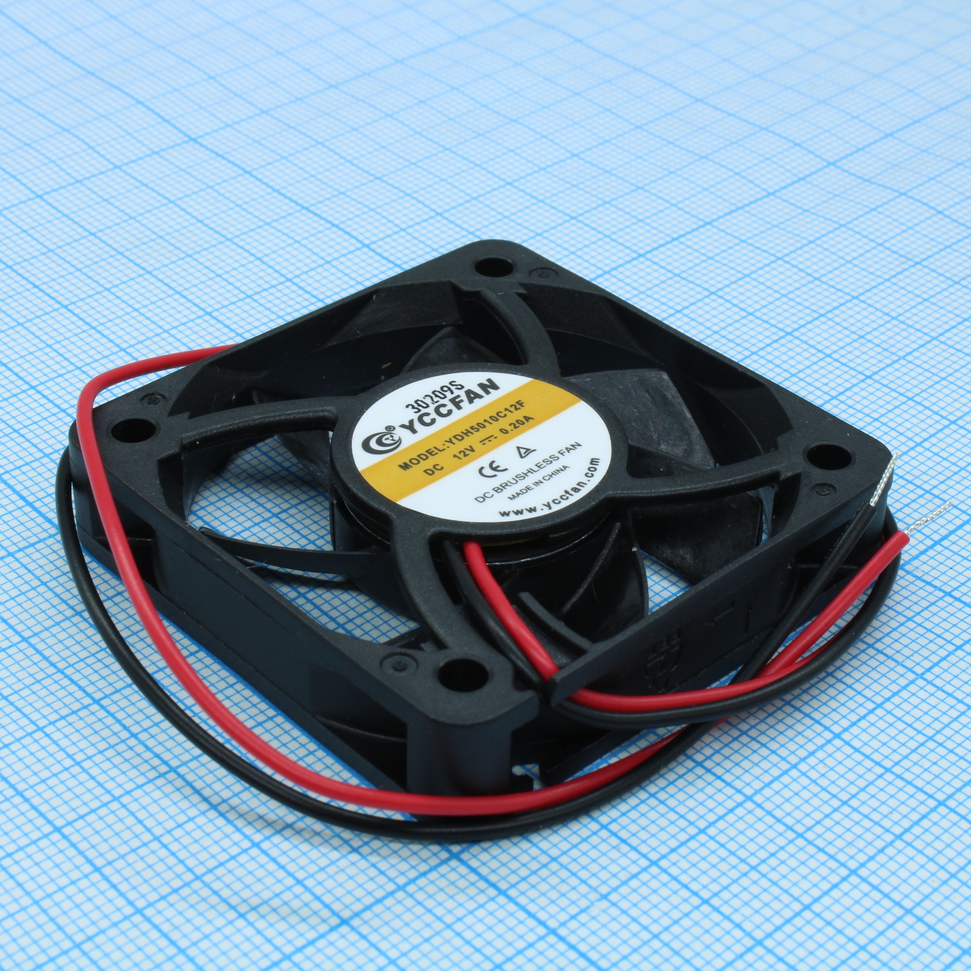 YDH5010C12F - Вентилятор 12В 50х50x10 C, 1.56Вт, 6000 об/мин, 23.6м3/час, 34.5дБ, подшипник скольжения CycleSeal, тип вывода - провод