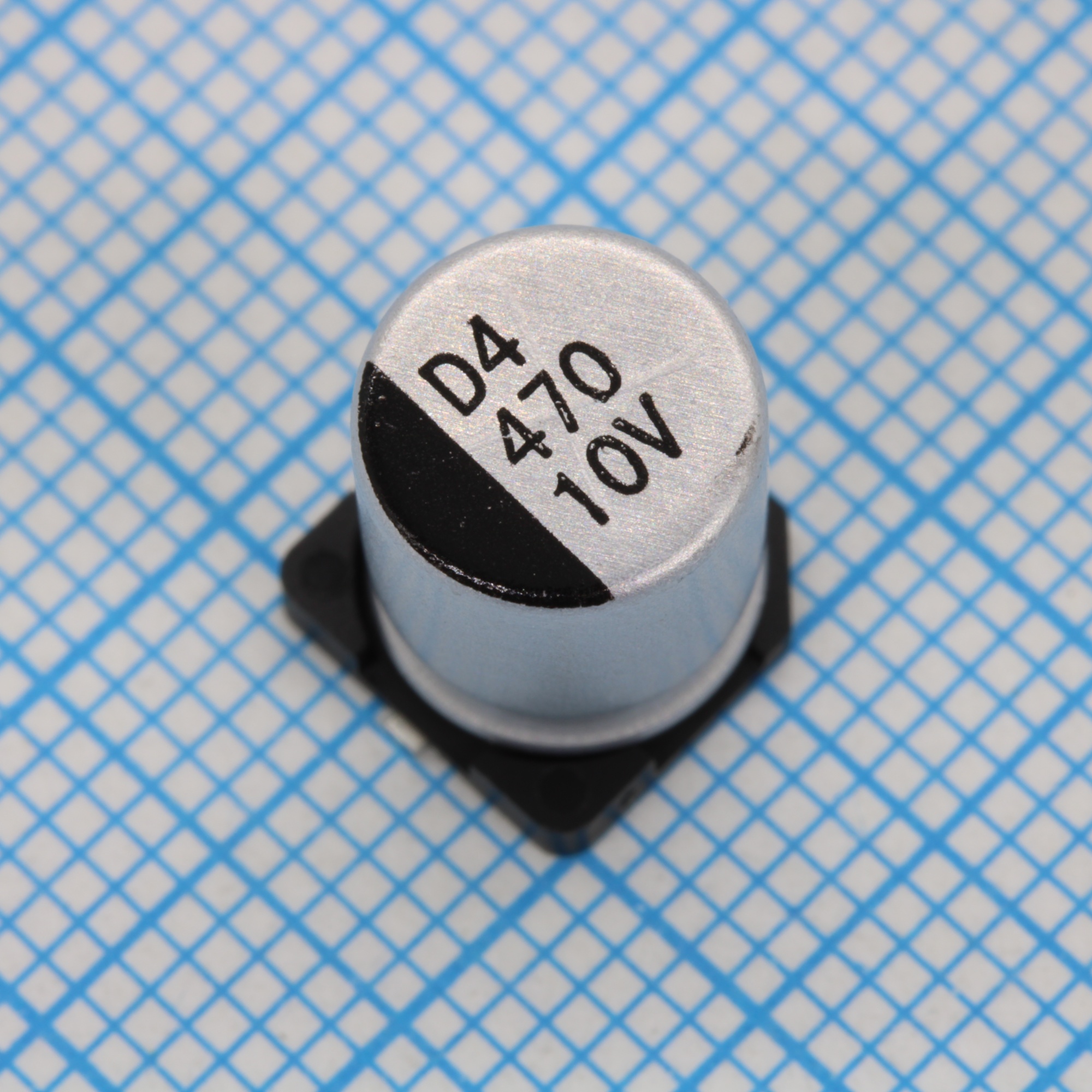 CD010M471F10PKKKV00R - Конденсатор алюминиевый  электролитический 470мкФ 10В ±20% (8 X 10мм) для поверхностного монтажа 0.22Ом 450мА 2000час 105°С лента на катушке