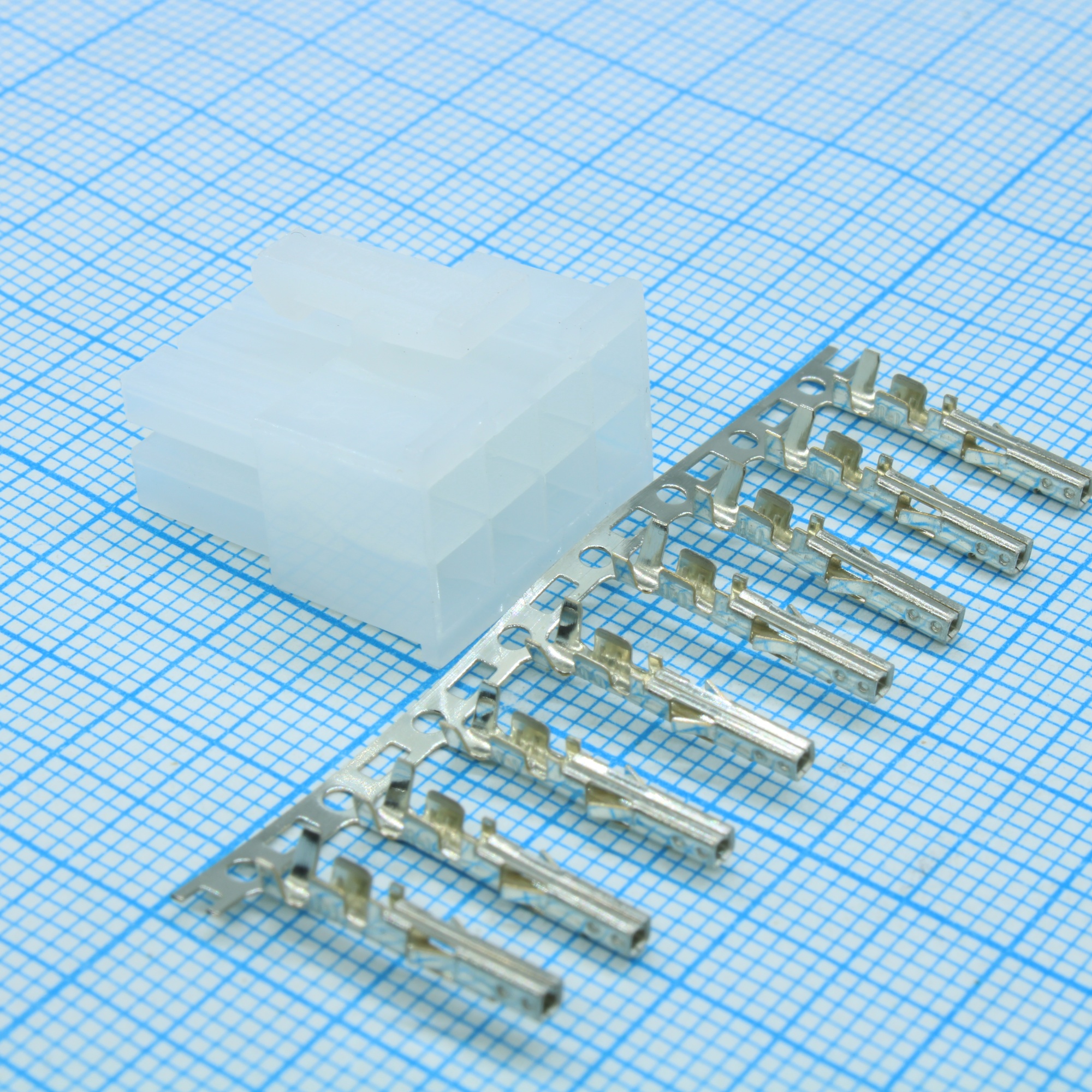 MF-2X4F +TERMINAL - Разъем питания Mini-Fit 8 контактов, гнездо на кабель, шаг 4,2мм