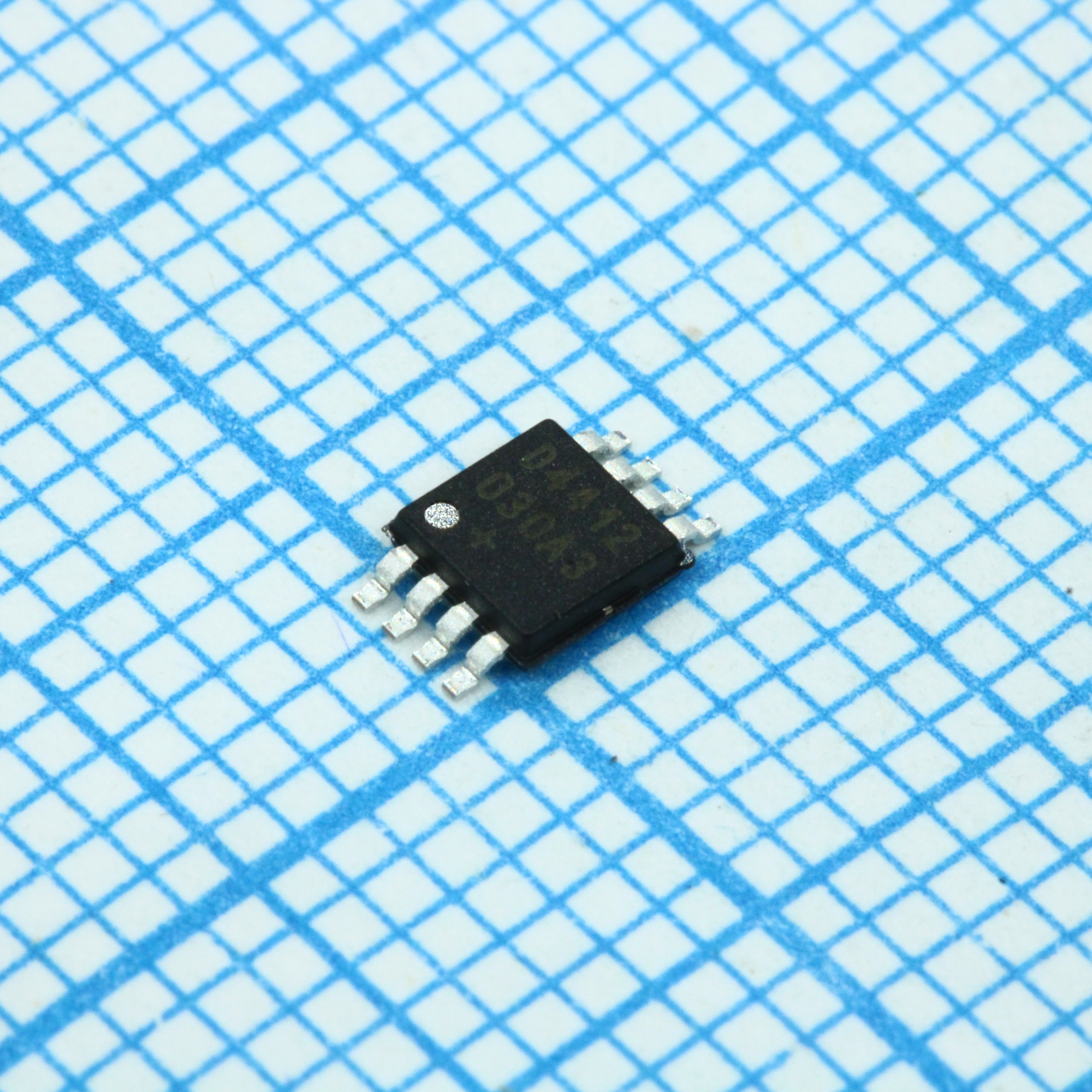 DS4412U+ - 4-х разрядный сдвоенный ЦАП шина  I2C 8P USOP