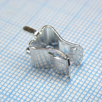 10207101009 - Контакты-держатели предохранителя (клипса) диаметром 6,3мм, монтаж на плату, 6.3А 250В