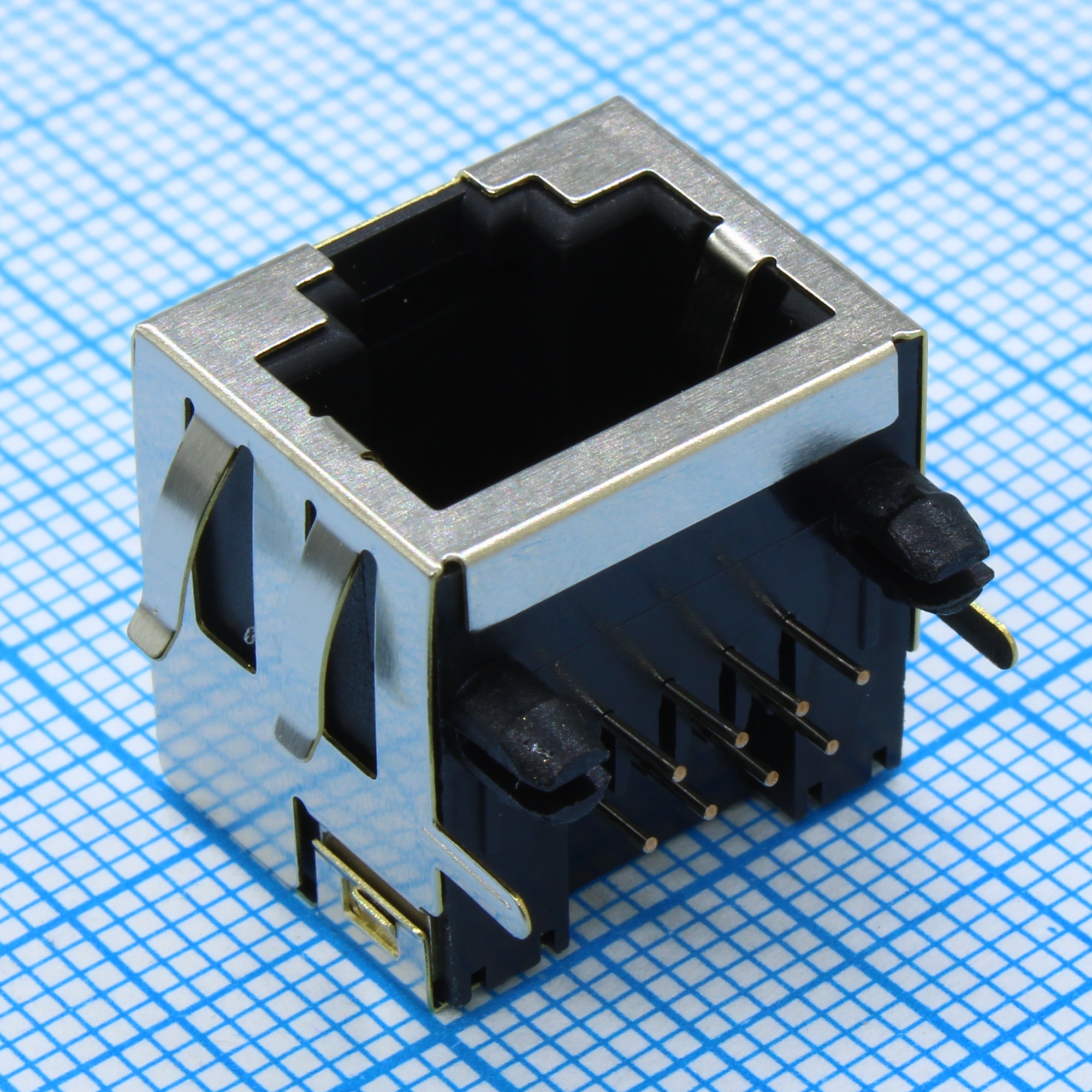 L-KLS12-140-8P8C-E-5-01 - Розетка 8P8C (RJ45) угловая монтаж в отверстие