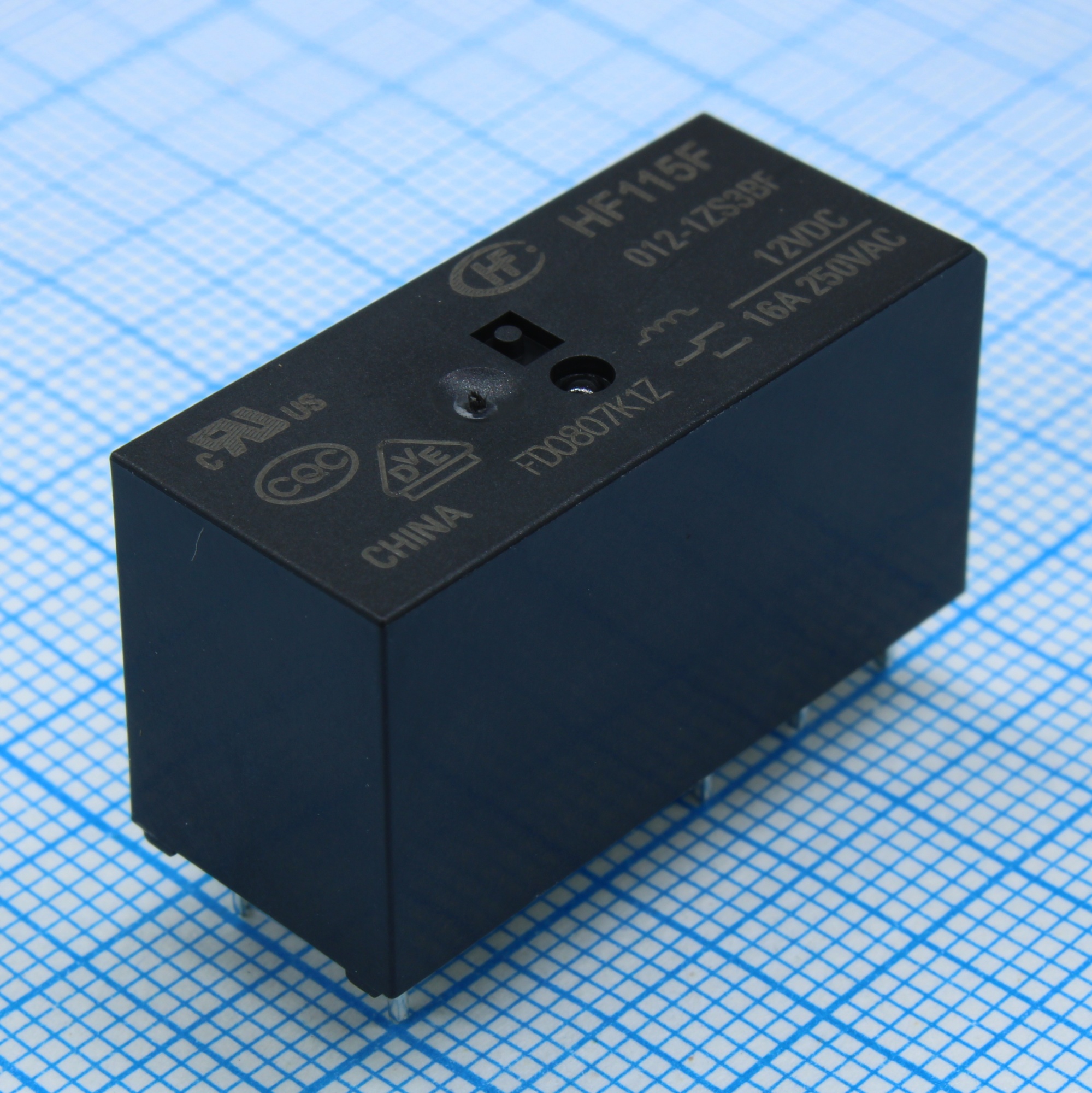 HF115F/012-1ZS3BF - Реле силовое, 5VDC, 16А, 1замыкание
