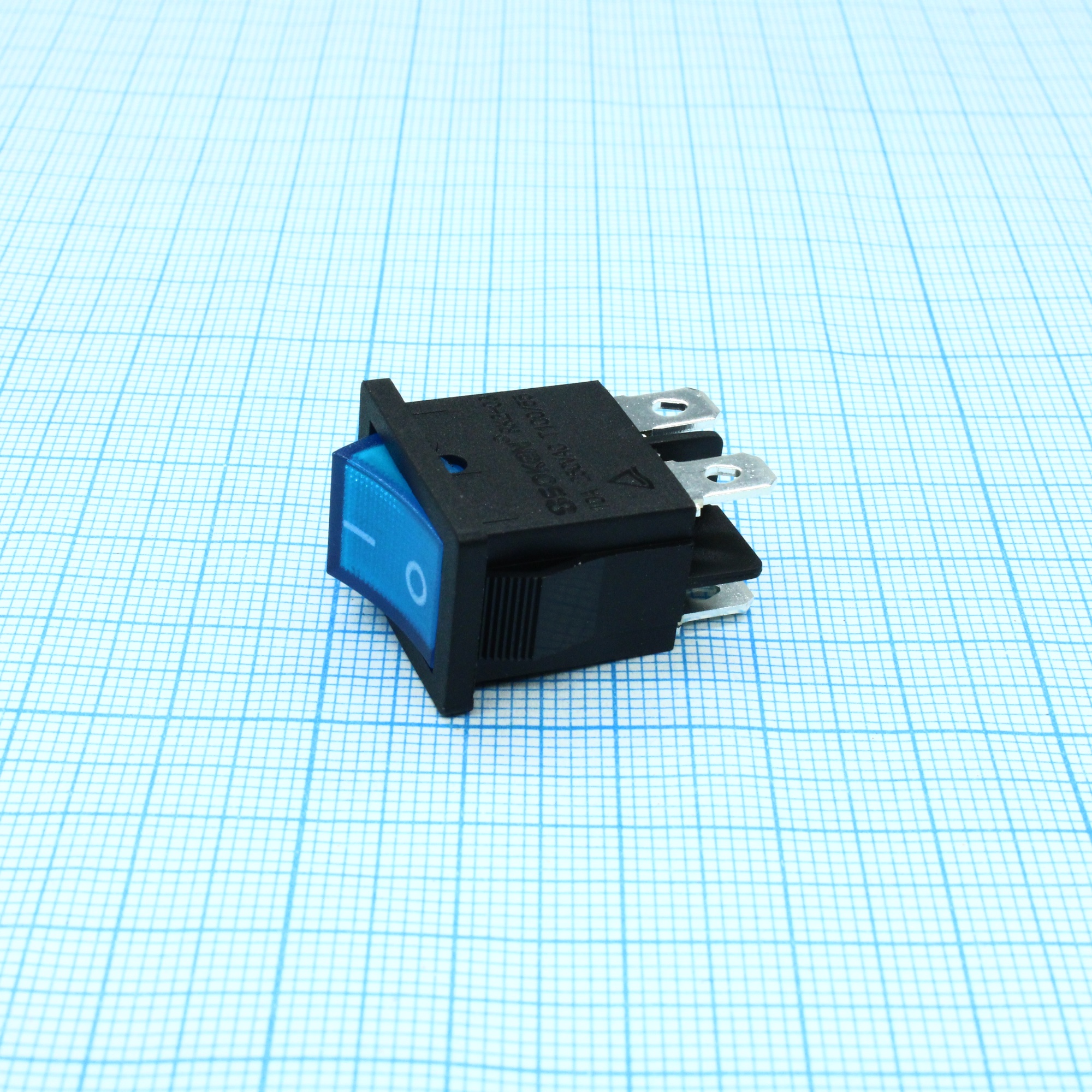 RK2-03 2X1 B/BL"0-" - Выключатель клавишный ON-OFF без подсветки цвет корпуса (черный) цвет кнопки (синий)