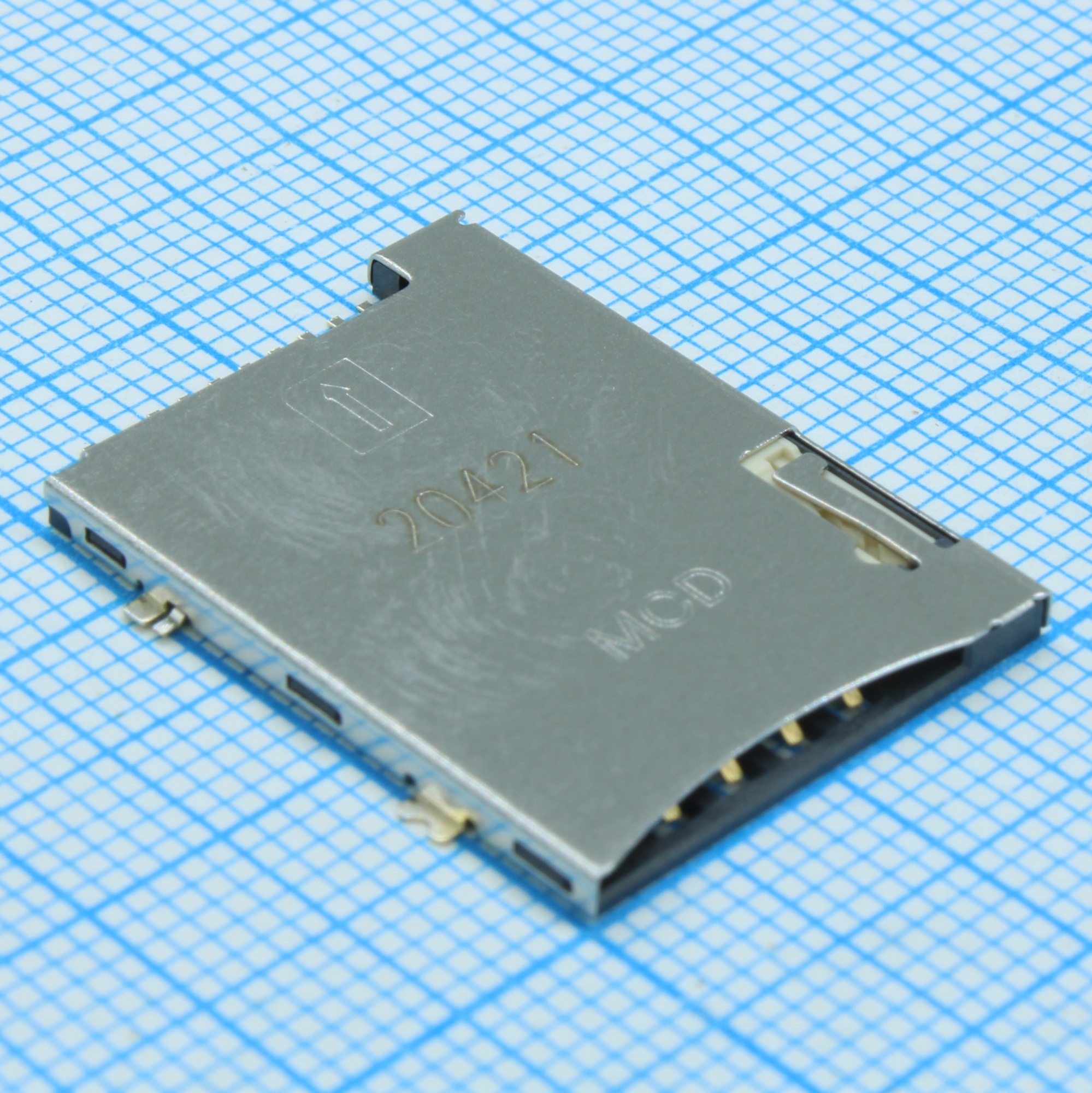 476030001 - Соединитель SIM карты 8 контактов шаг 1.27мм угловой SMD 0.5A/контакт лента на катушке