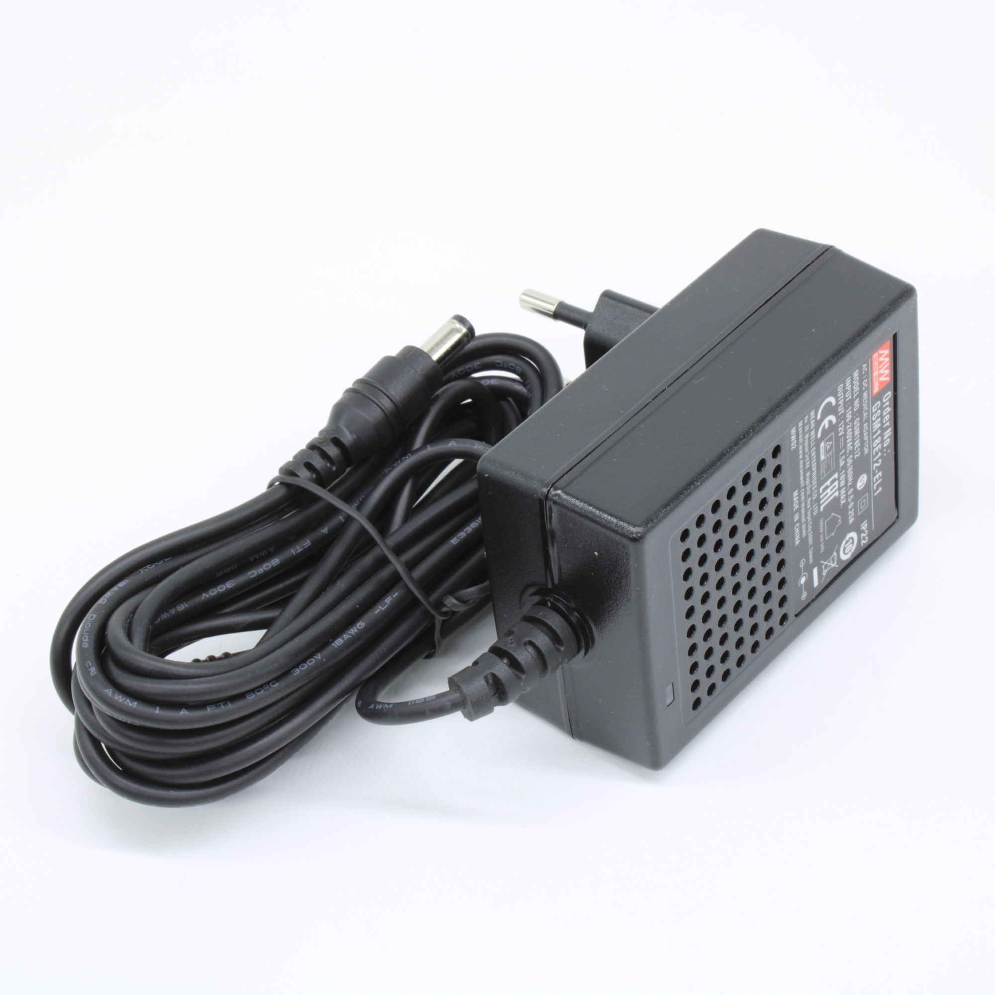 GSM18E12-EL1 - Адаптер  AC-DC, медицинский, 18Вт, вход 80...264B AC 47...63 Гц, 113...370B DC, выход 12B/1,5A, изоляция 4000В AC, 79x54x33мм, -25...+60°С, евровилка, выходной разъем 11, диам. 5.5х2.1мм, кабель 3м