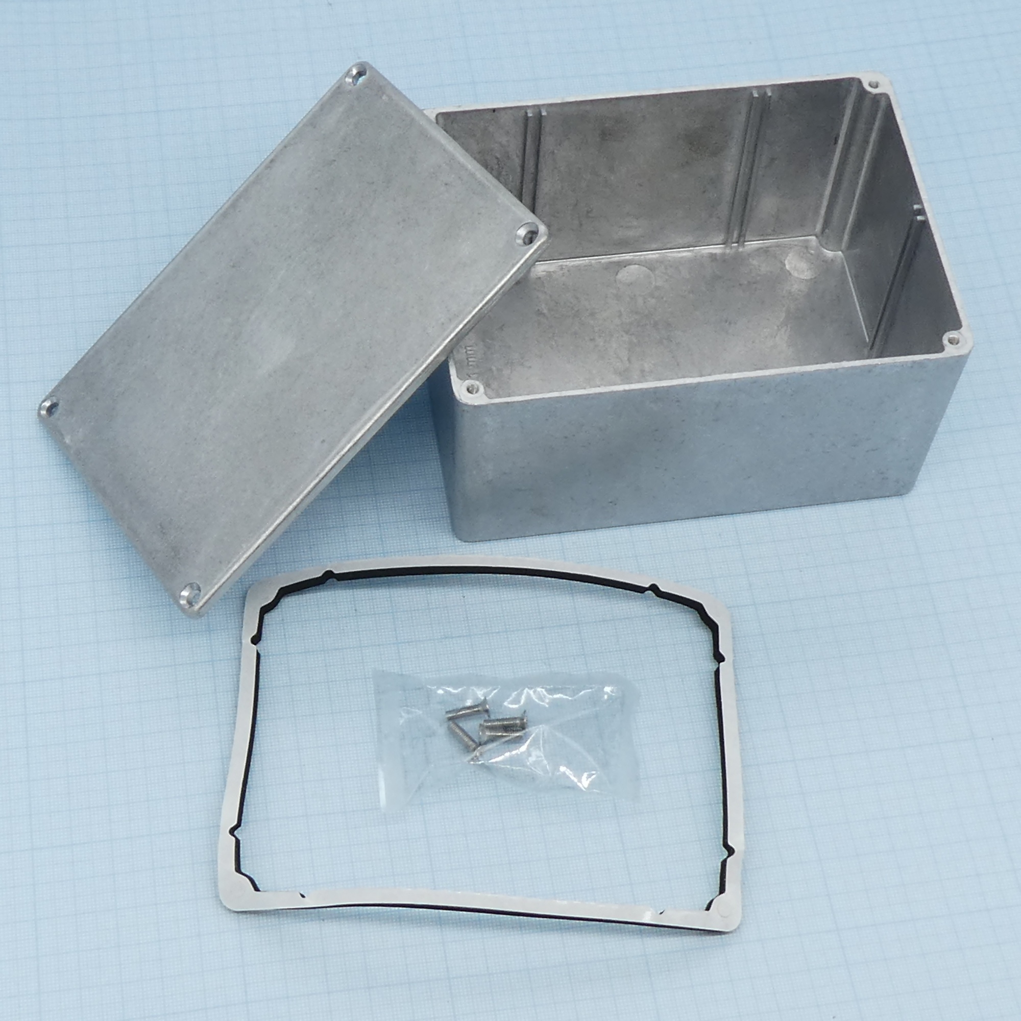 BS29 - Герметичный алюминиевый корпус с прокладкой, IP66, некрашеный