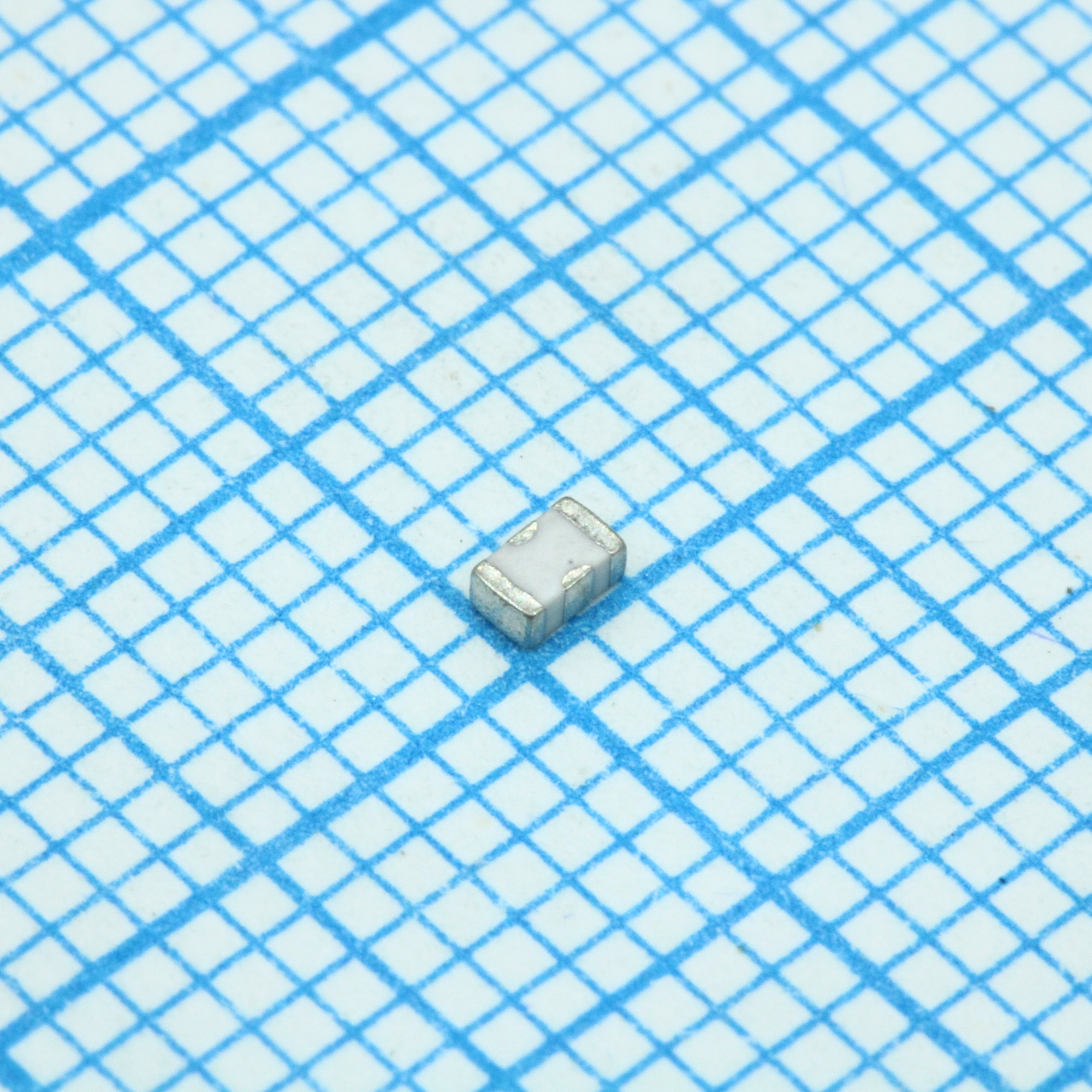 NFL21SP307X1C3D - EMI фильтр индуктивно-емкостной серия NFL 0805 19пФ 300мА 16В для поверхностного монтажа