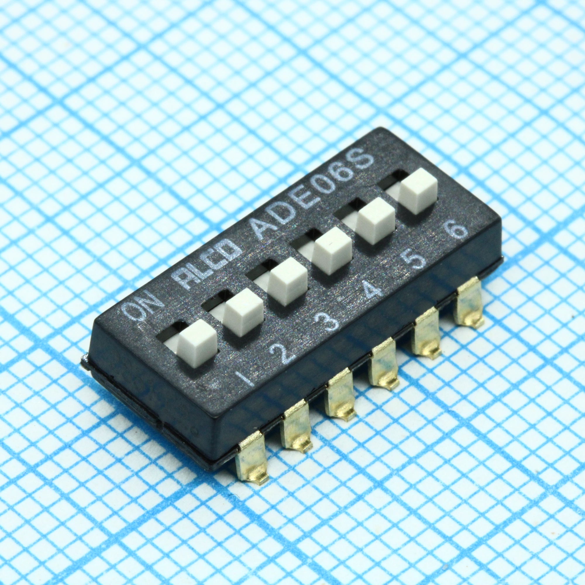 1-1825058-3 - Переключатель движковый DIP 6 контактов 0.1A 24В 2.54мм для поверхностного монтажа туба