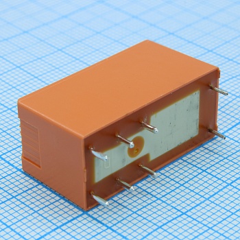 1-1649329-0 - Реле силовое 8А две группы на переключение катушка 5В