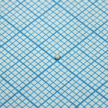 KPHHS-1005QBC-D-V - Чип светодиод SMD синий 1,0x0,5мм 140° прозрачный 40/60 мКд 3,3В