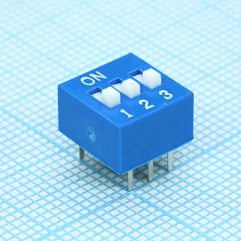 L-KLS7-DST-03-B-00 - DIP-переключатель 3 группы синий монтаж в отверстие шаг 2.54мм 0.025A 24В с выступающим движком