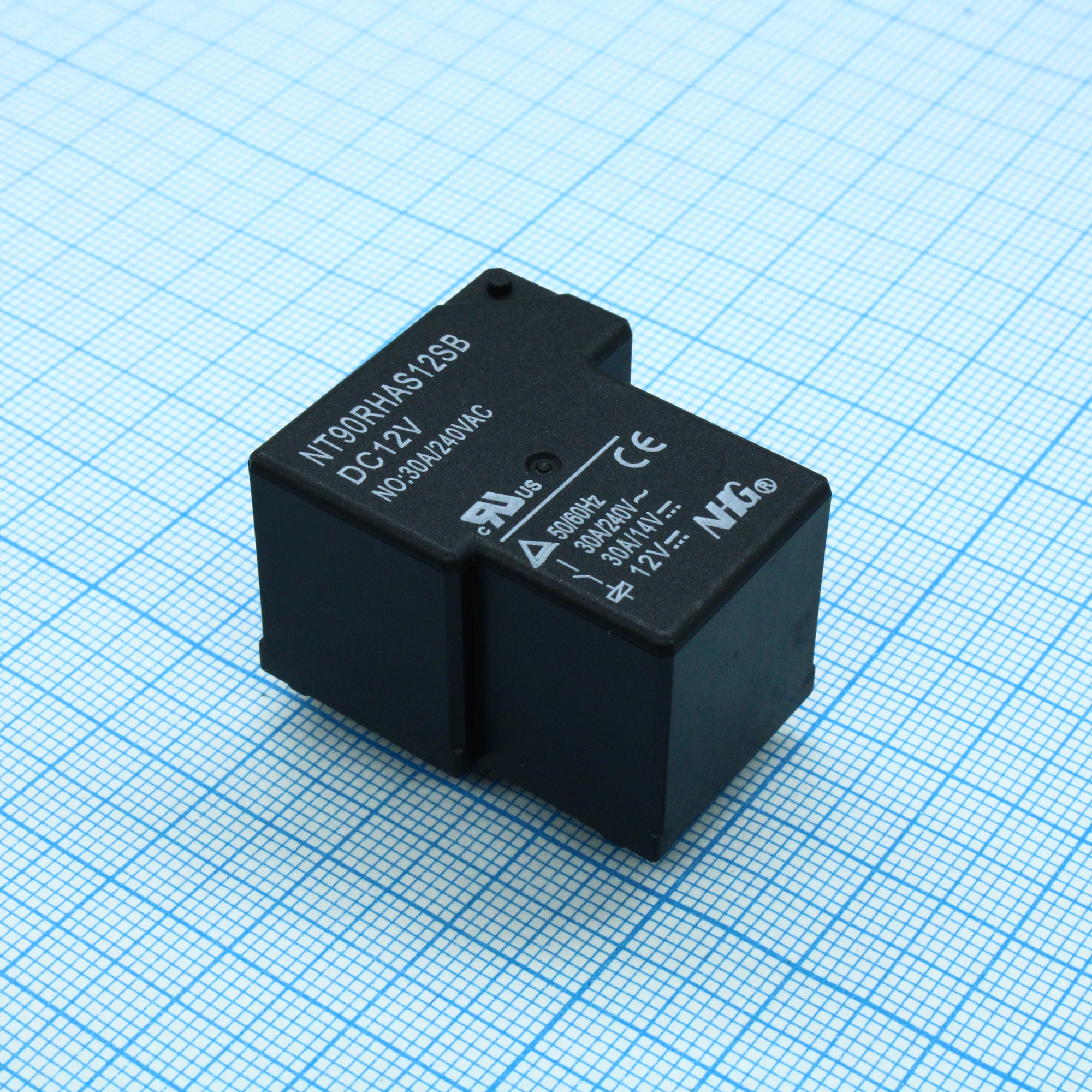 NT90-RHAS-DC12V-S-B-0.9 - Реле силовое, 30А одна контактная группа на замыкание катушка 12В 0.9Вт