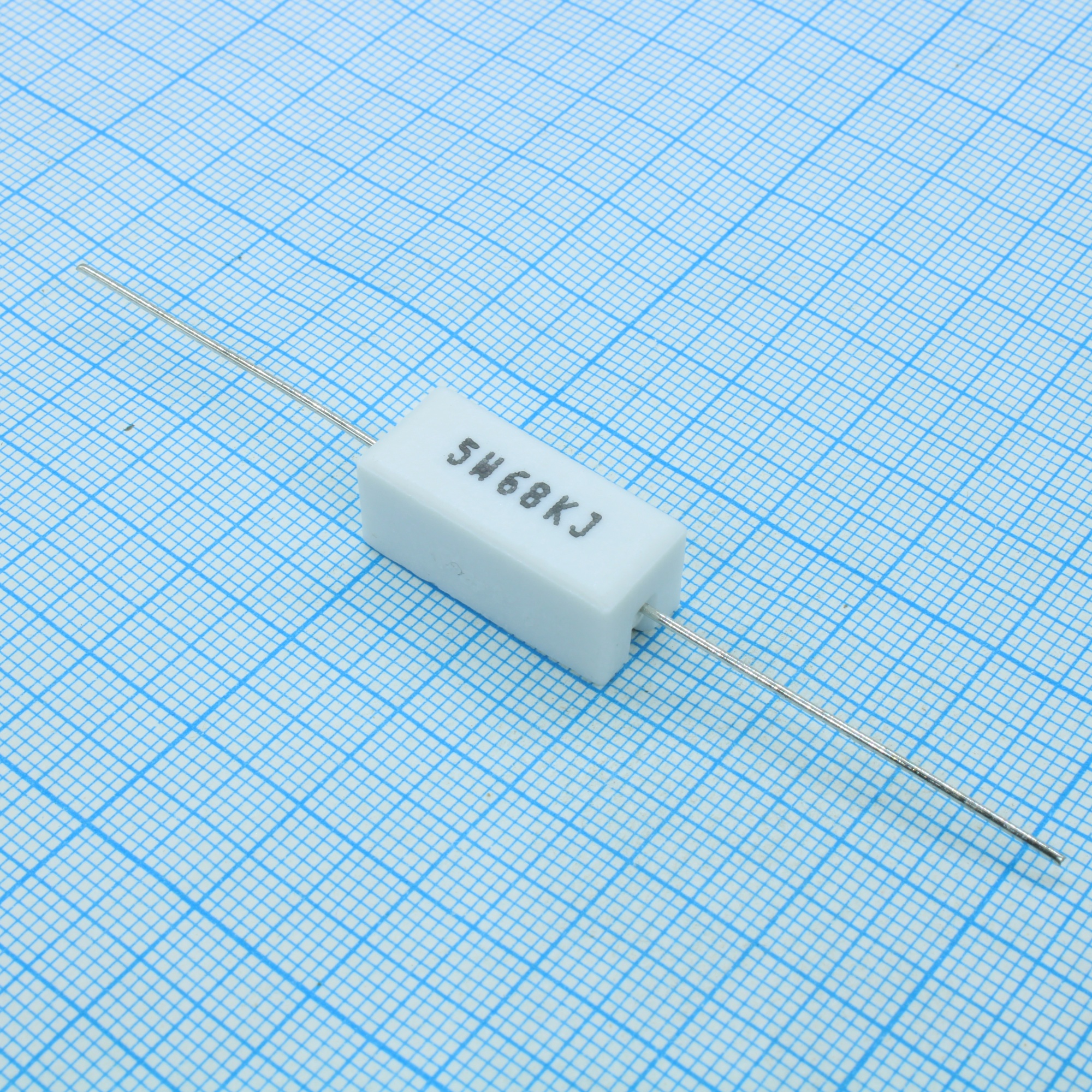 SQP5WJ68KB - Резистор цементный аксиальный 68кОм ±5% 5Вт