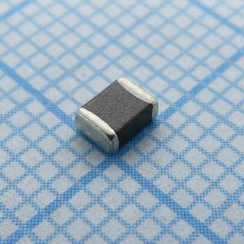 JMV1210S5R6T502 - SMD варистор 1210 5.6Vdc 250A  8.5V(1mA), стандарт. серия, лента в катушке