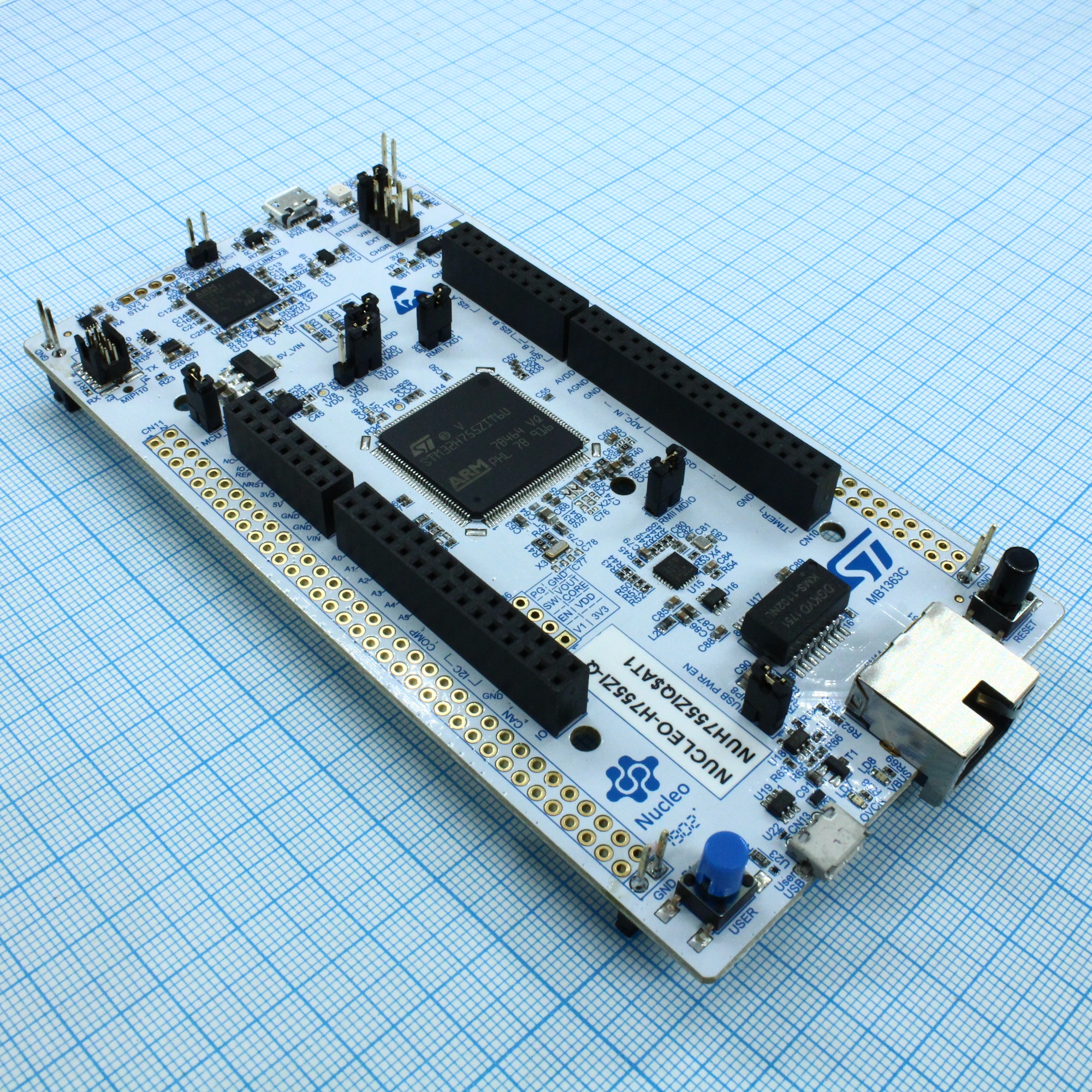 NUCLEO-H755ZI-Q - Плата разработки STM32 Nucleo-144 микроконтроллера STM32H755ZI, SMPS, поддержка Arduino, ST Zio и morpho.