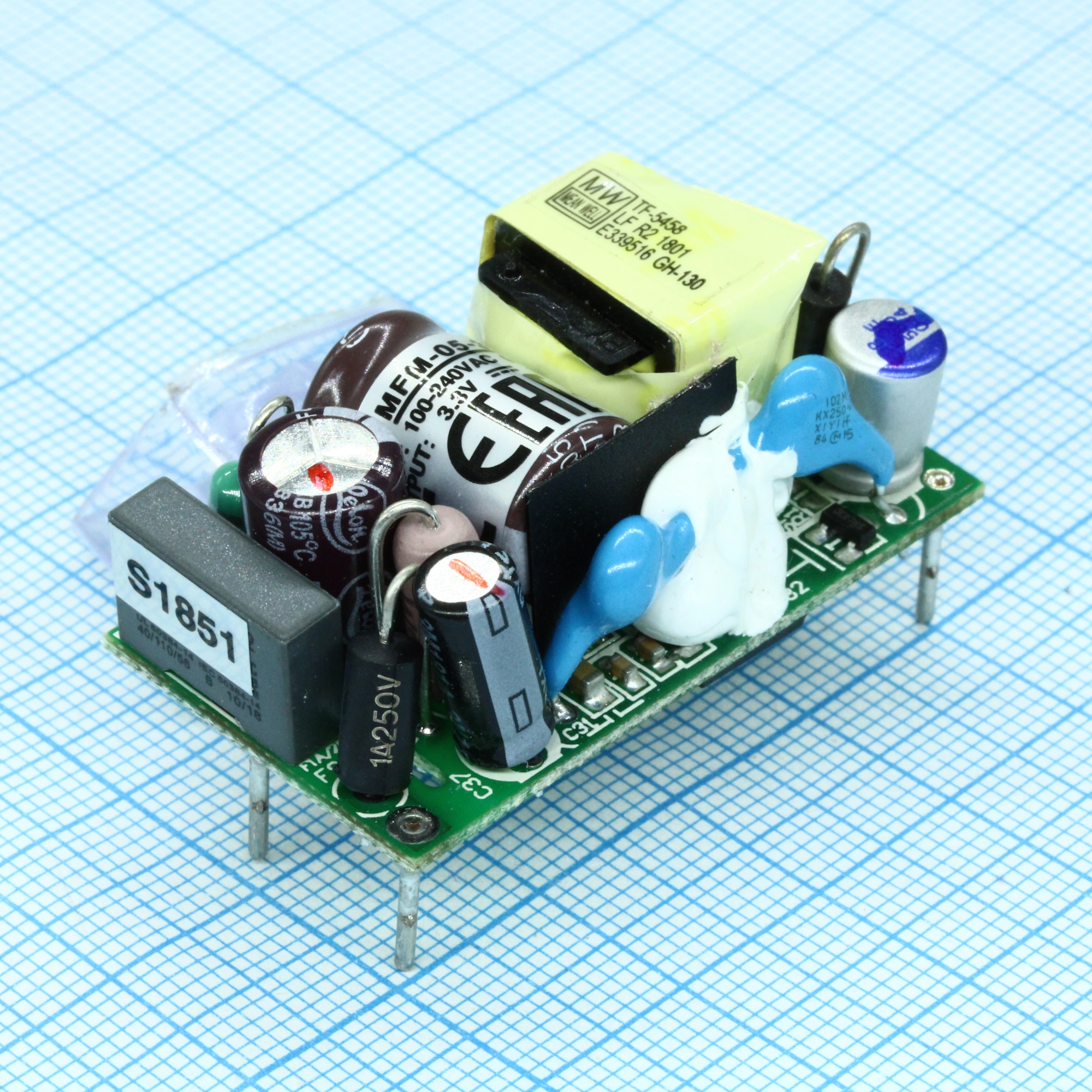 MFM-05-3.3 - AC-DC med, 4.1Вт, вход 80...264В AC 47...440 Гц, выход 3.3В/1.25А, изоляция 4000В AC, без корпуса 42х22.3х20.5мм, -40...+85°C