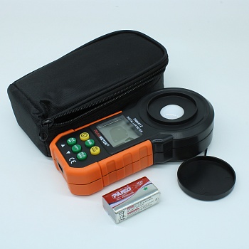 PM6612 - Измеритель освещенности, люксметр