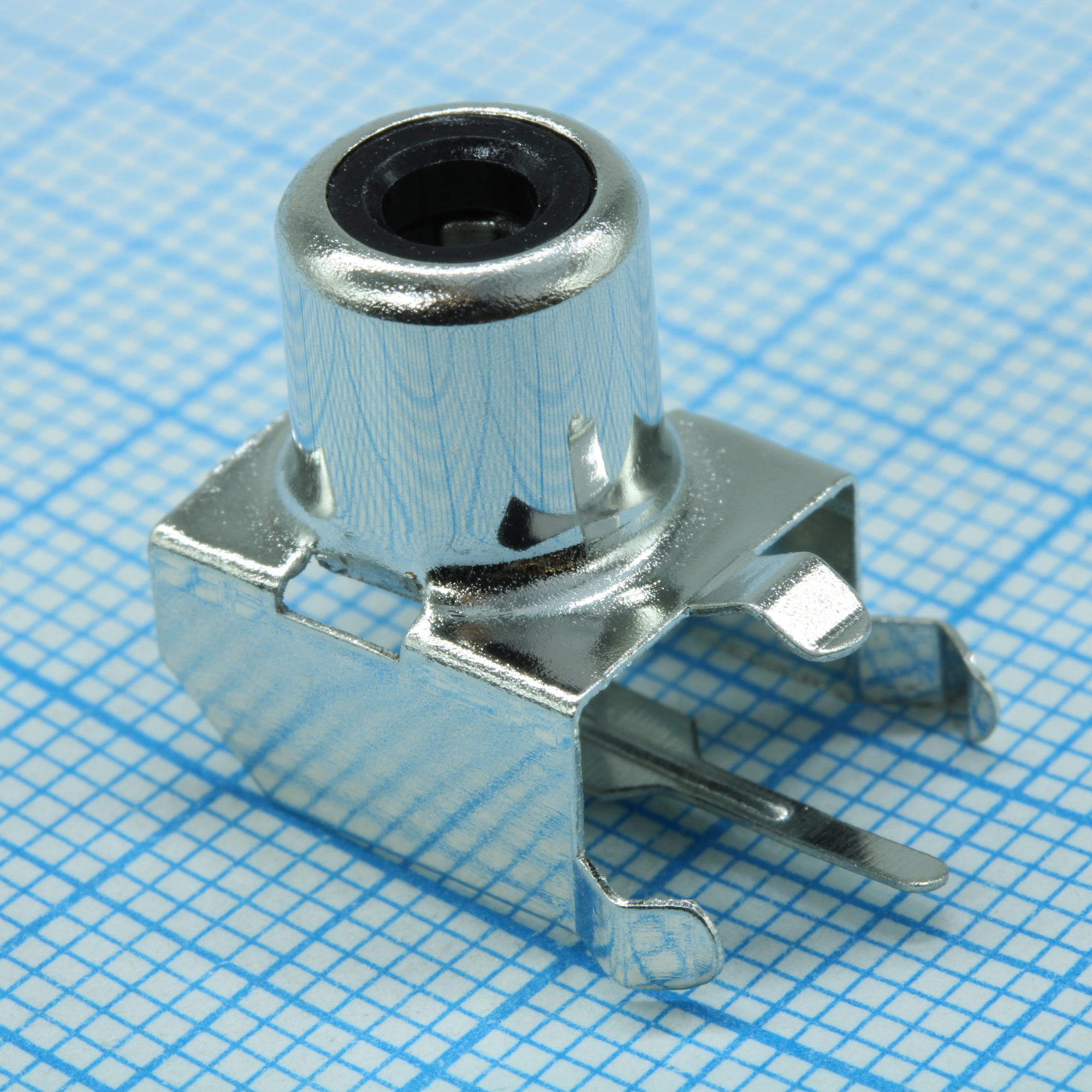 RCA-107   ГН НА ПЛАТУ (RS-101) - Гнездо RCA на плату угловое, черный