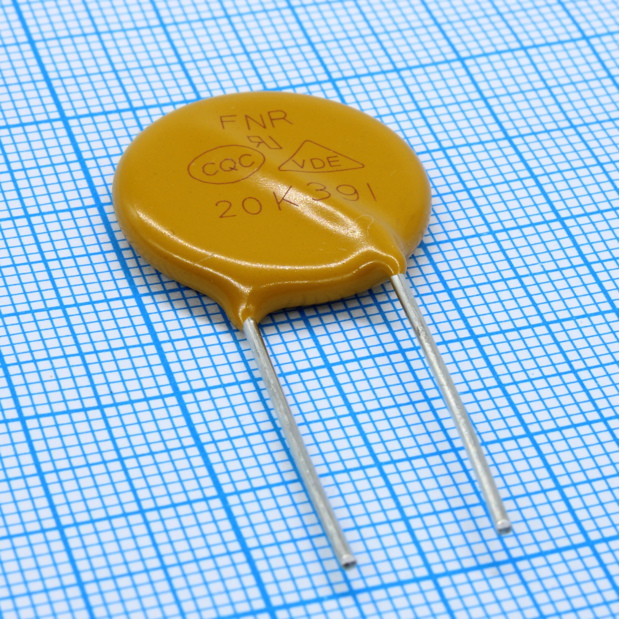 FNR-20K391 - Варистор 390В пиковый ток 100А