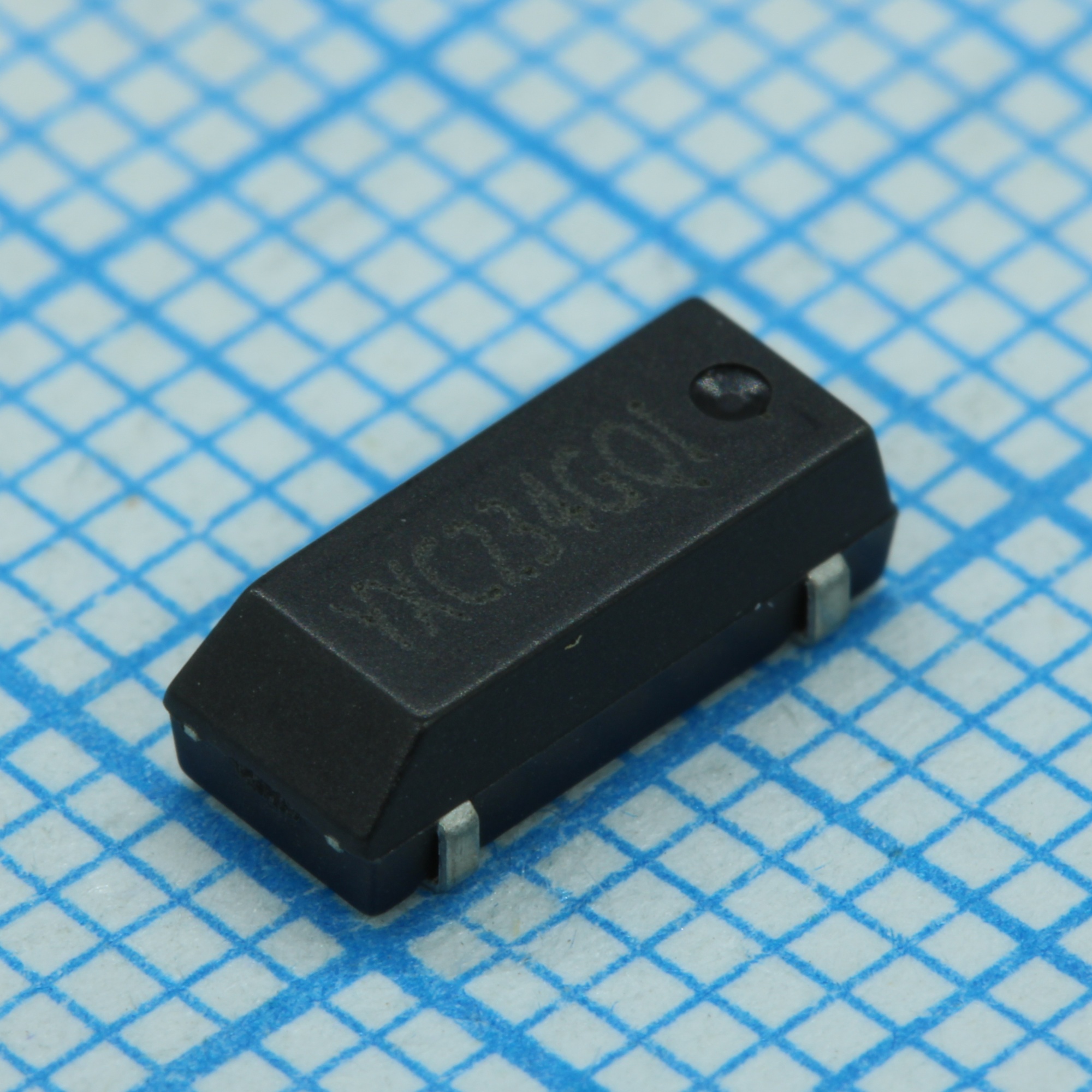 X803832768KGD4GI - Резонатор кварцевый 32.768кГц 20ppm 12.5пФ, SMD (4 вывода) 8.0х3.8мм, -40…+85°С