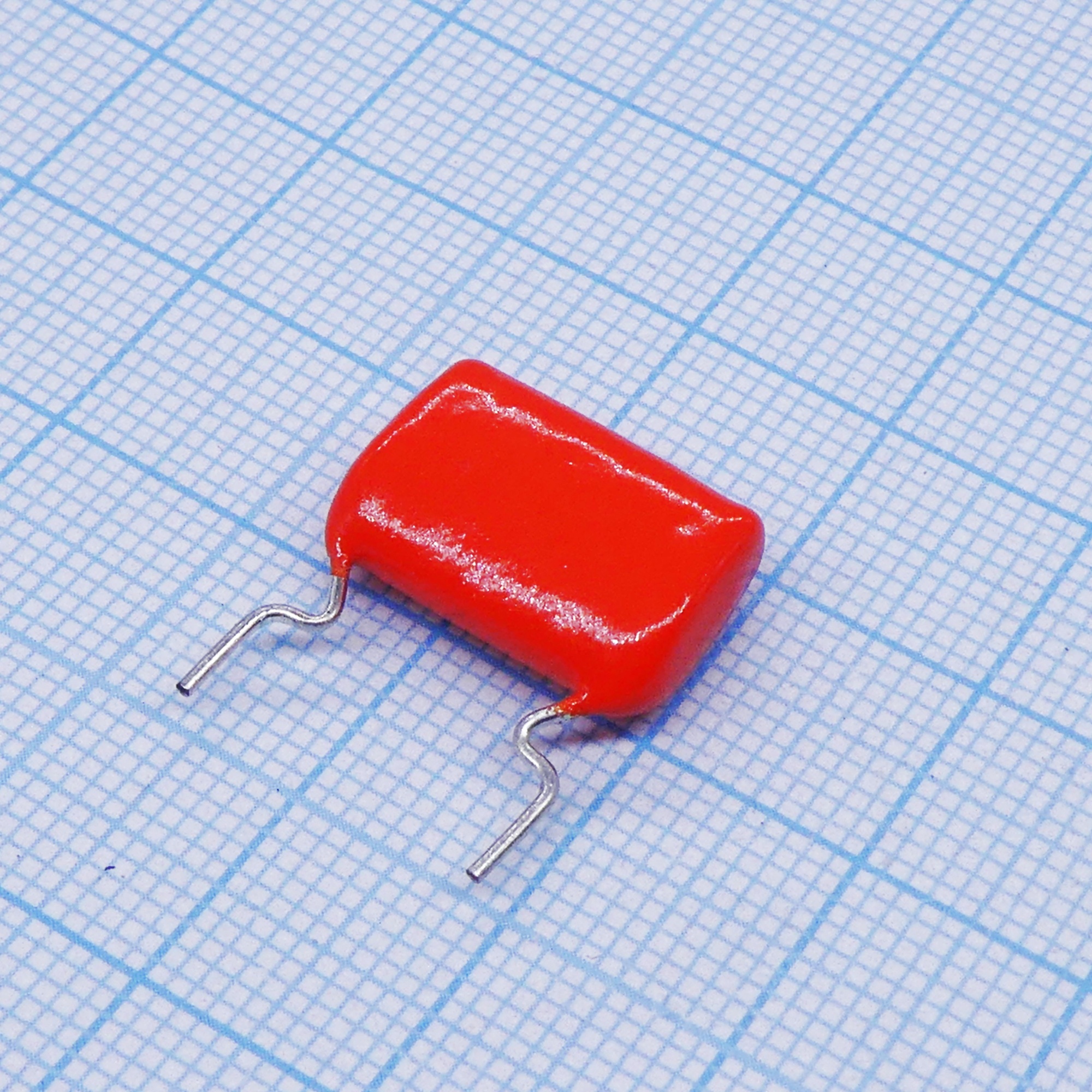 BFC247952104 - Конденсатор металлоплёночный полипропиленовый 0.1мкФ 400В PP 5% (7х16 (17.5)х18.5мм) шаг выводов 15мм 105°С