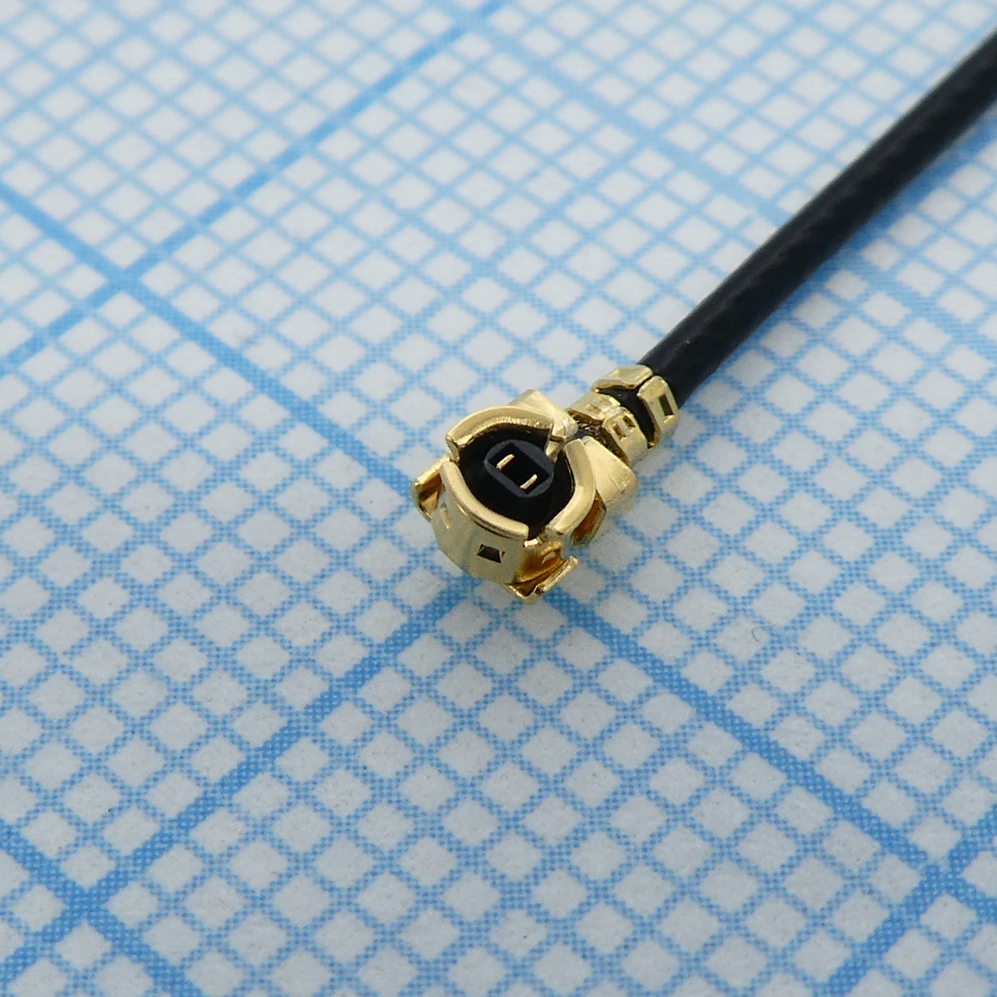 1461860100 - Антенна комбинированная диапазон 3-6ГГц, 4.7дБи