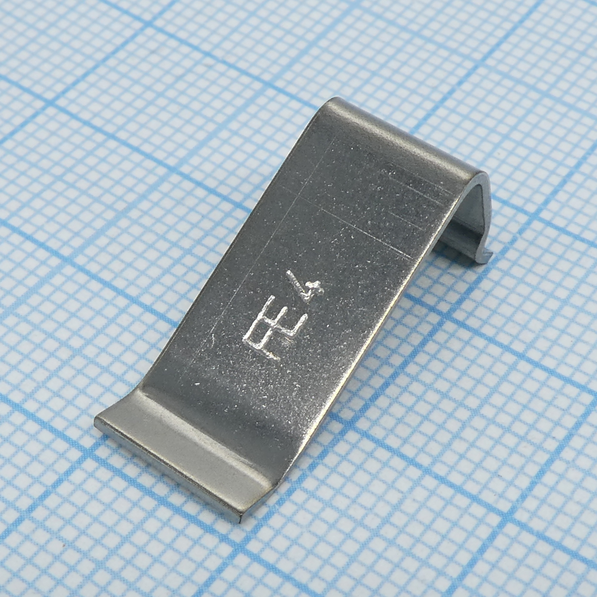 THFU 4 - Скоба прижимная для транзисторов к радиаторам SK480 SK481 SK482 SK483 SK487 SK489 SK490 SK495 SK499 SK514 SK575 SK589 SK593 SK617 SK638 SK639, сила пружины 32Н