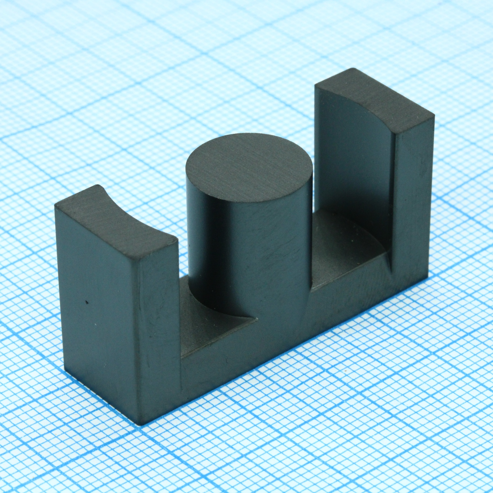 B66363G1000X187 - Сердечник ETD39/20/13 N87 196nH, с зазором 1.0мм