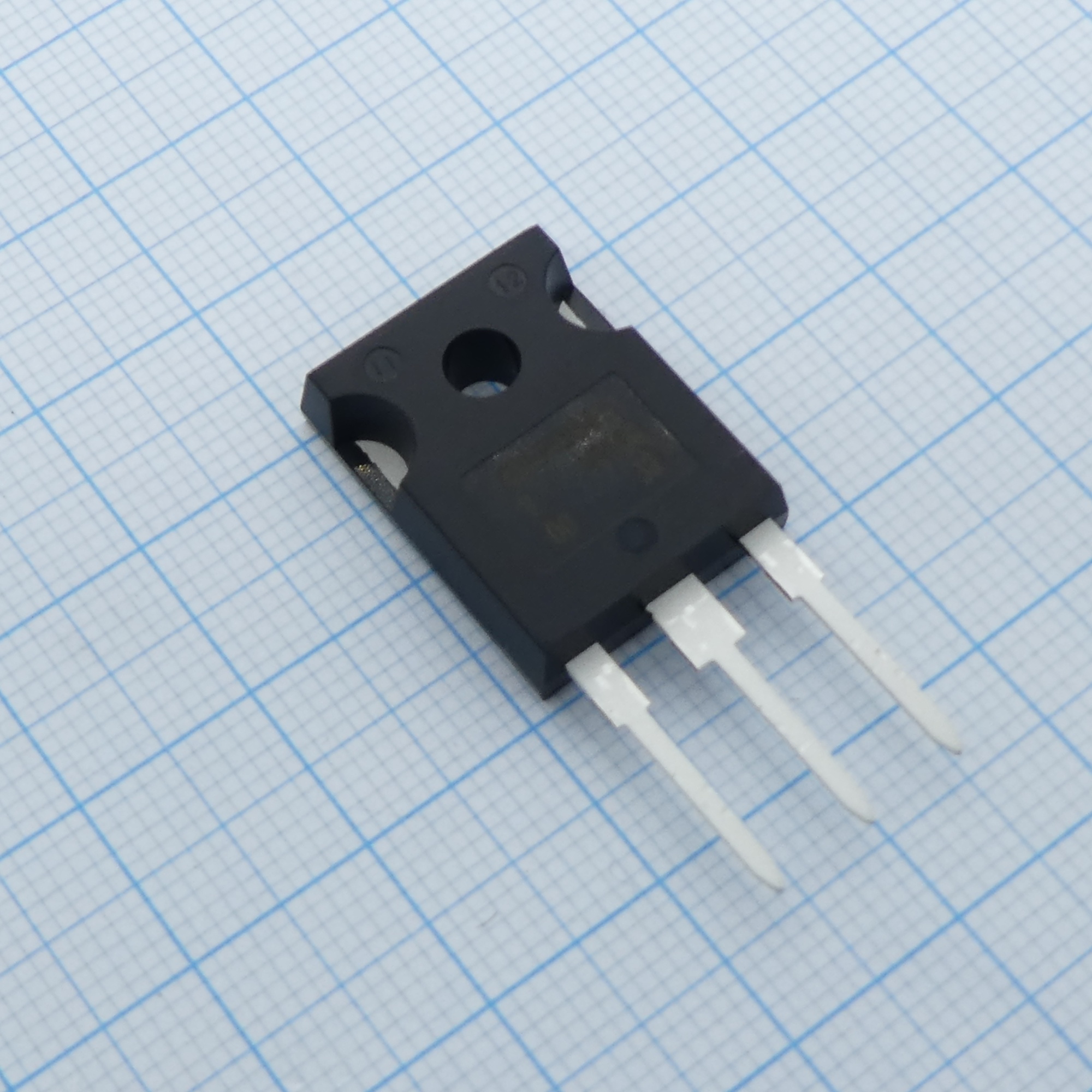 VS-40CPQ045-N3 - Диод Шоттки х2  45V 2x20A 0.43V общ. катод