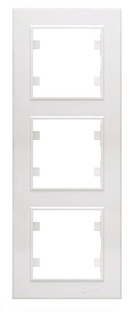 Рамка 3-м Karea вертик. бел. 56001708
